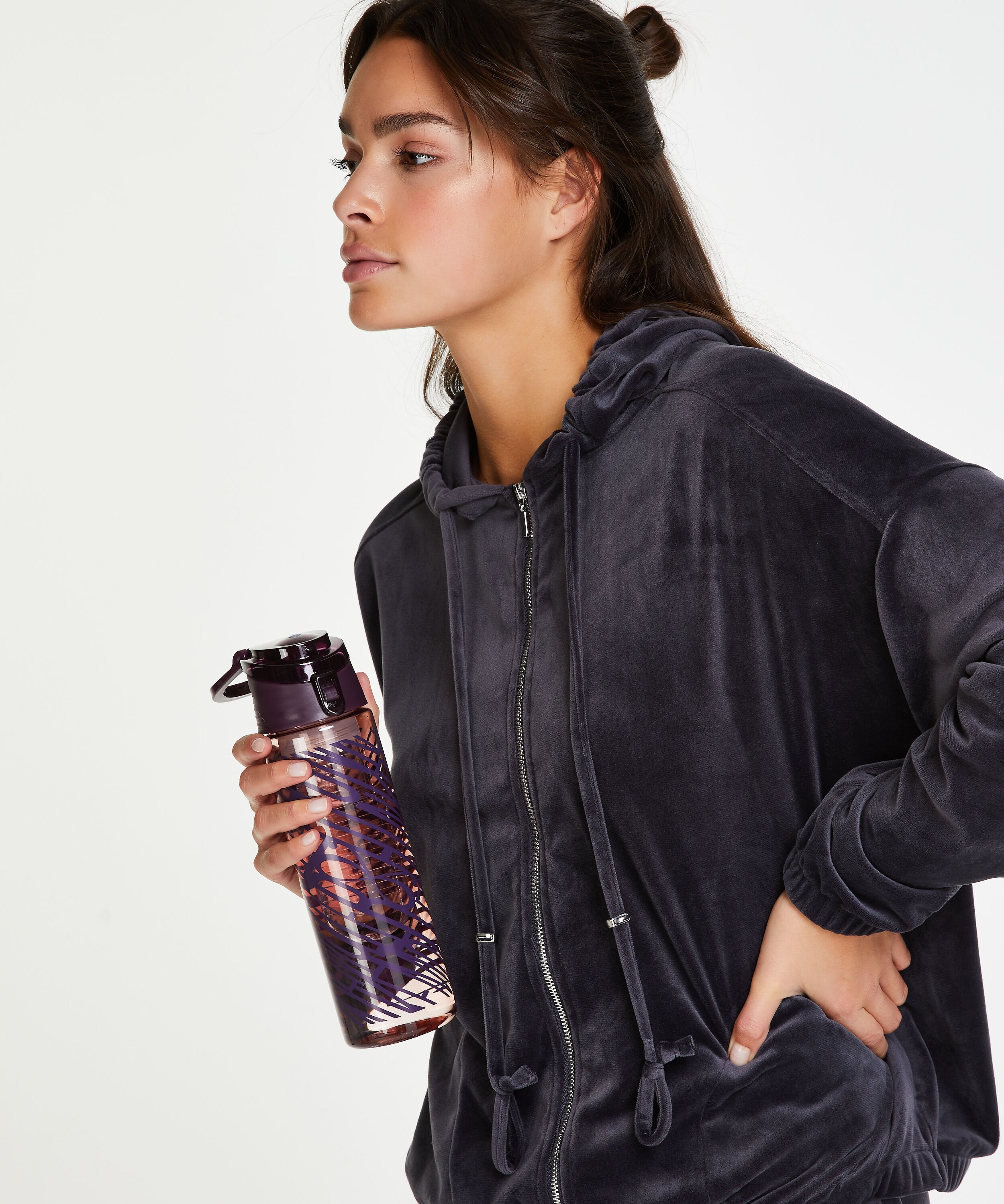 Botella de agua, Morado