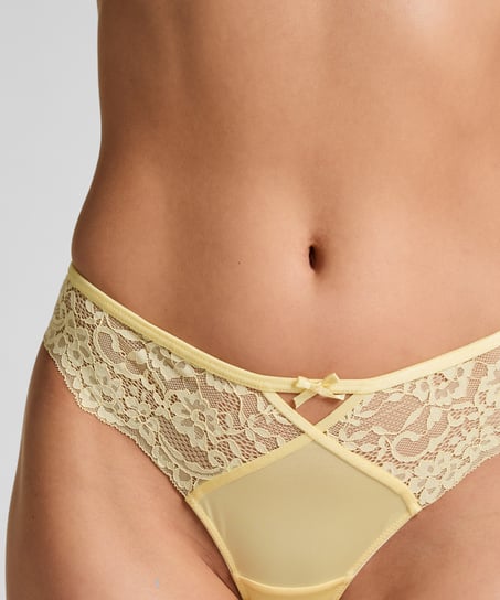 Cheekini Liloye, Amarillo