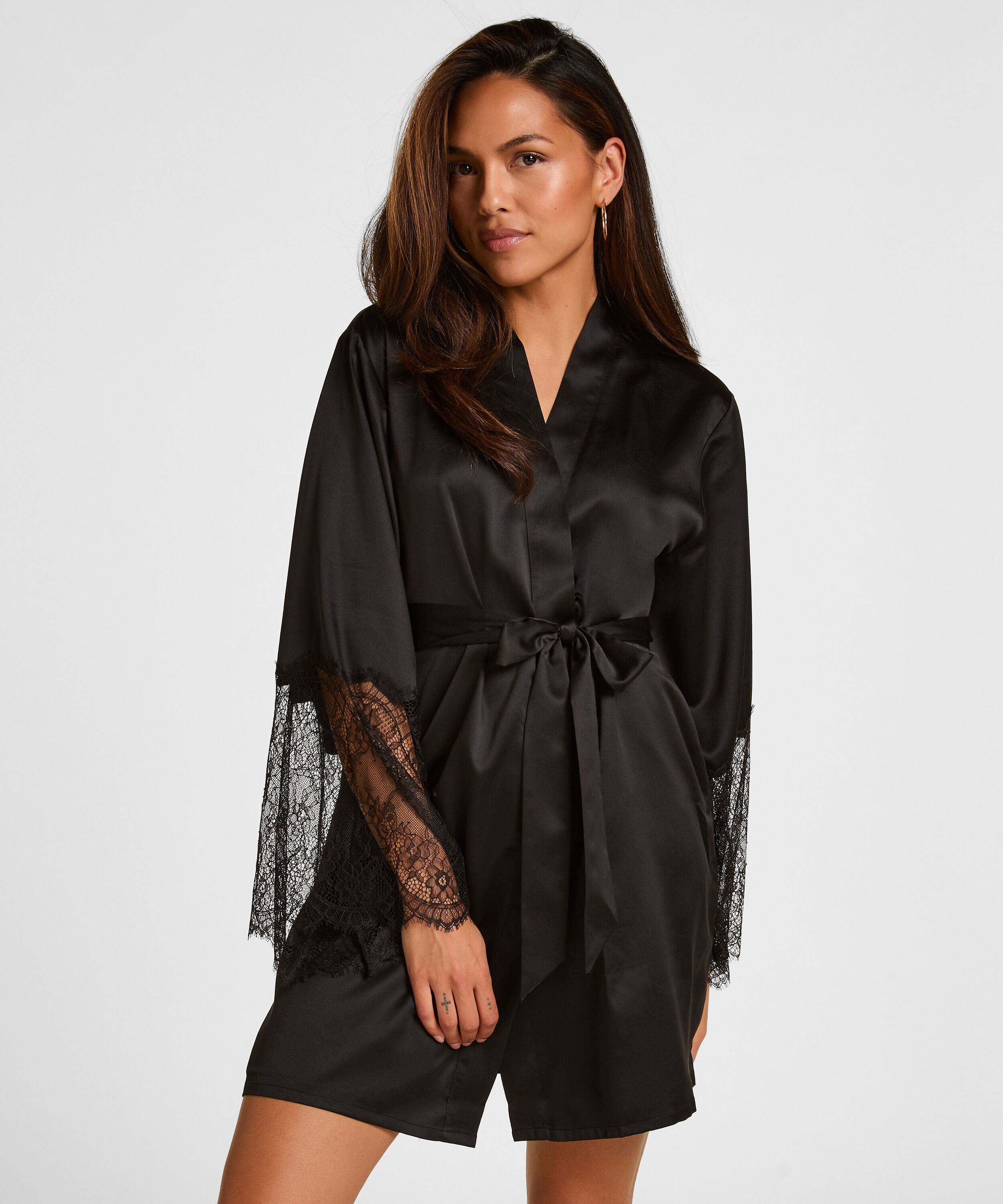 Kimono Satin, Negro