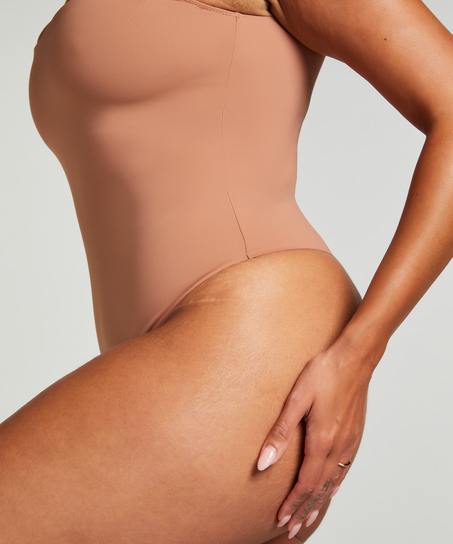 Smooth body, Marrón