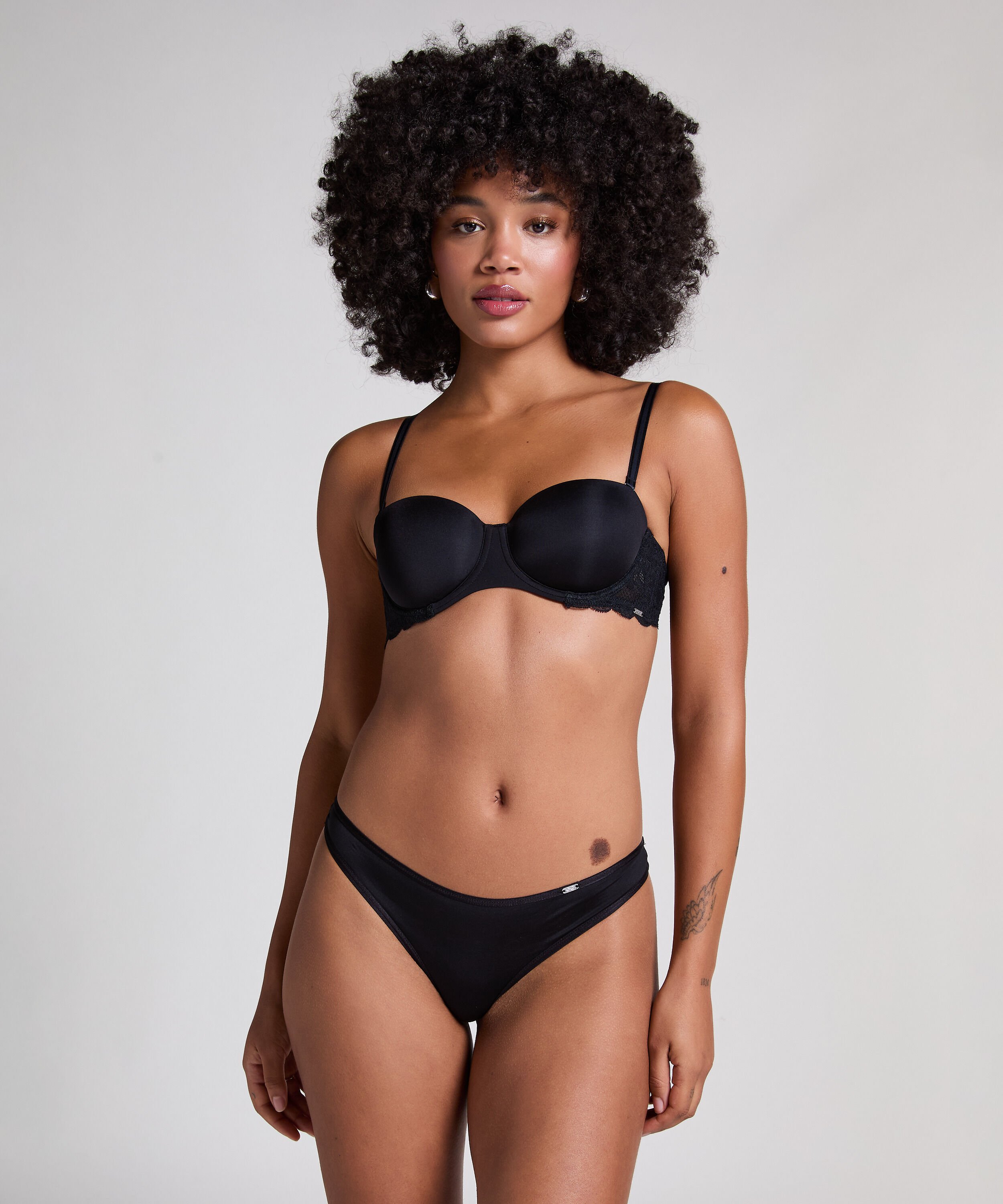 Sujetador de aros preformado sin tirantes Angie