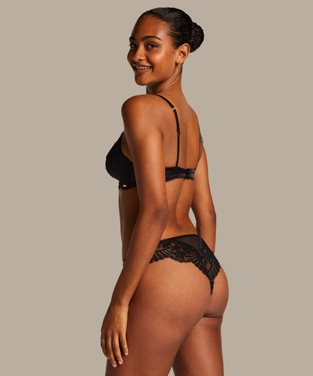 Brasileña Almendra, Negro