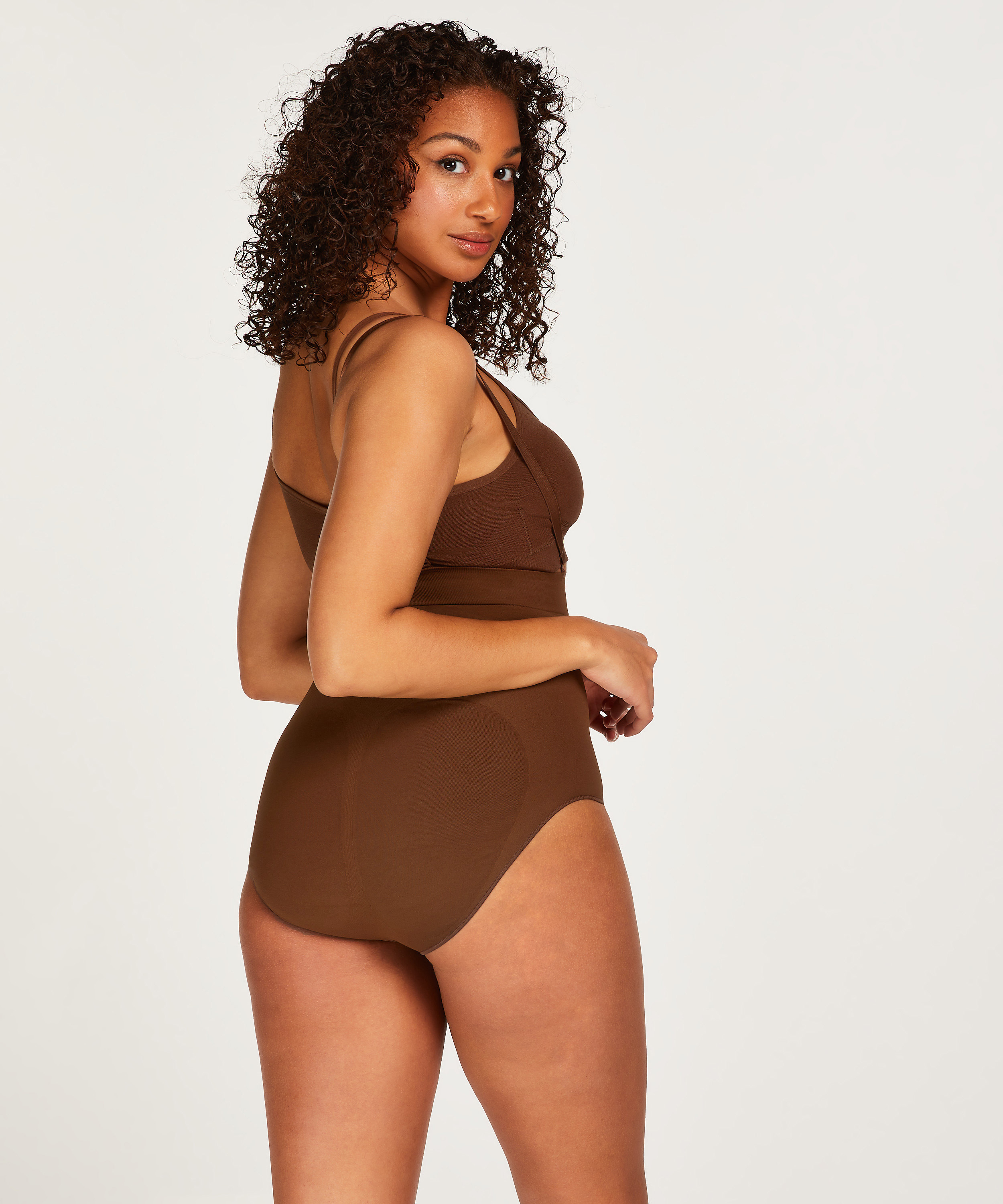 Braguita Invisible, Rojo, main