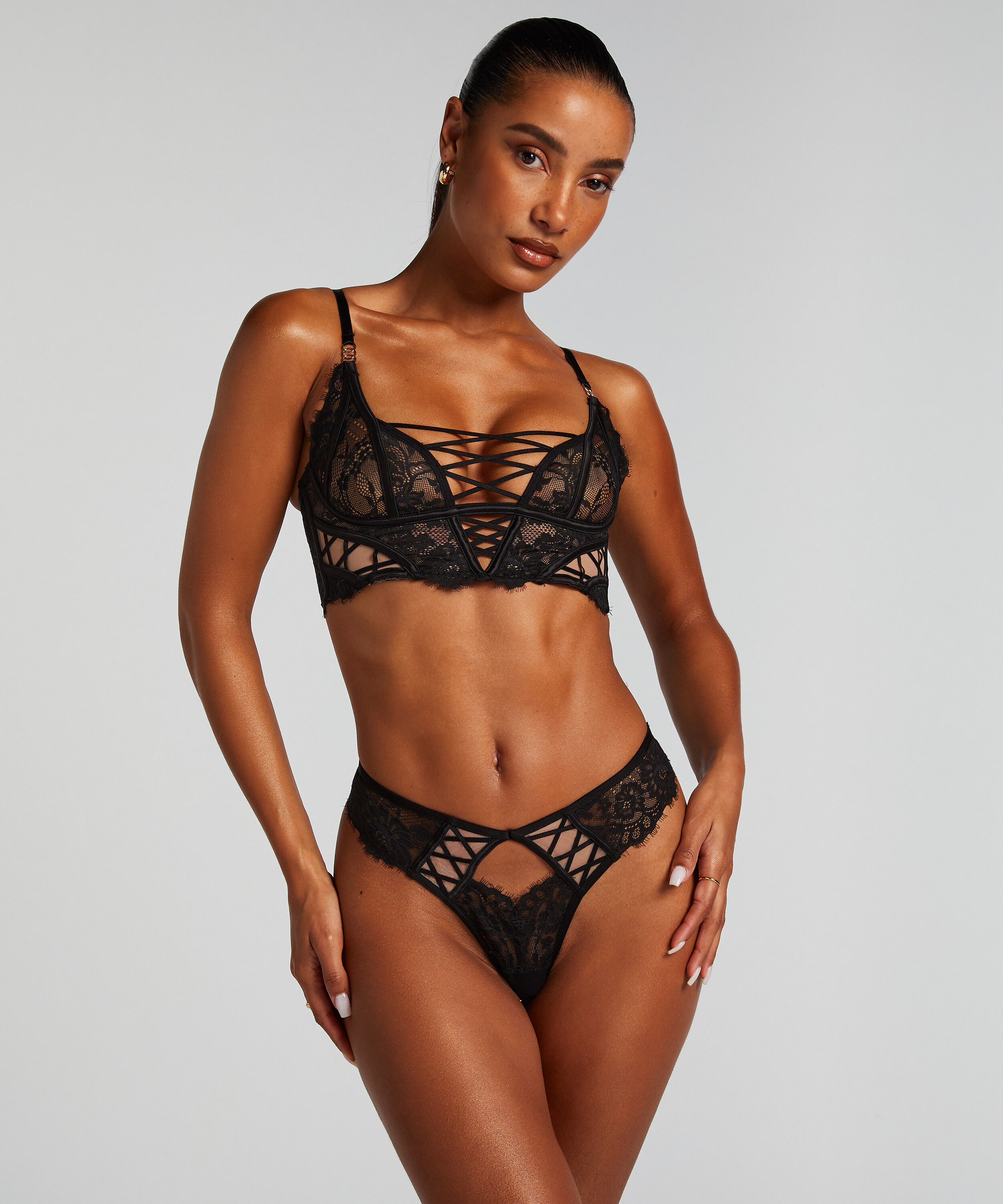 Tanga Loretta, Negro