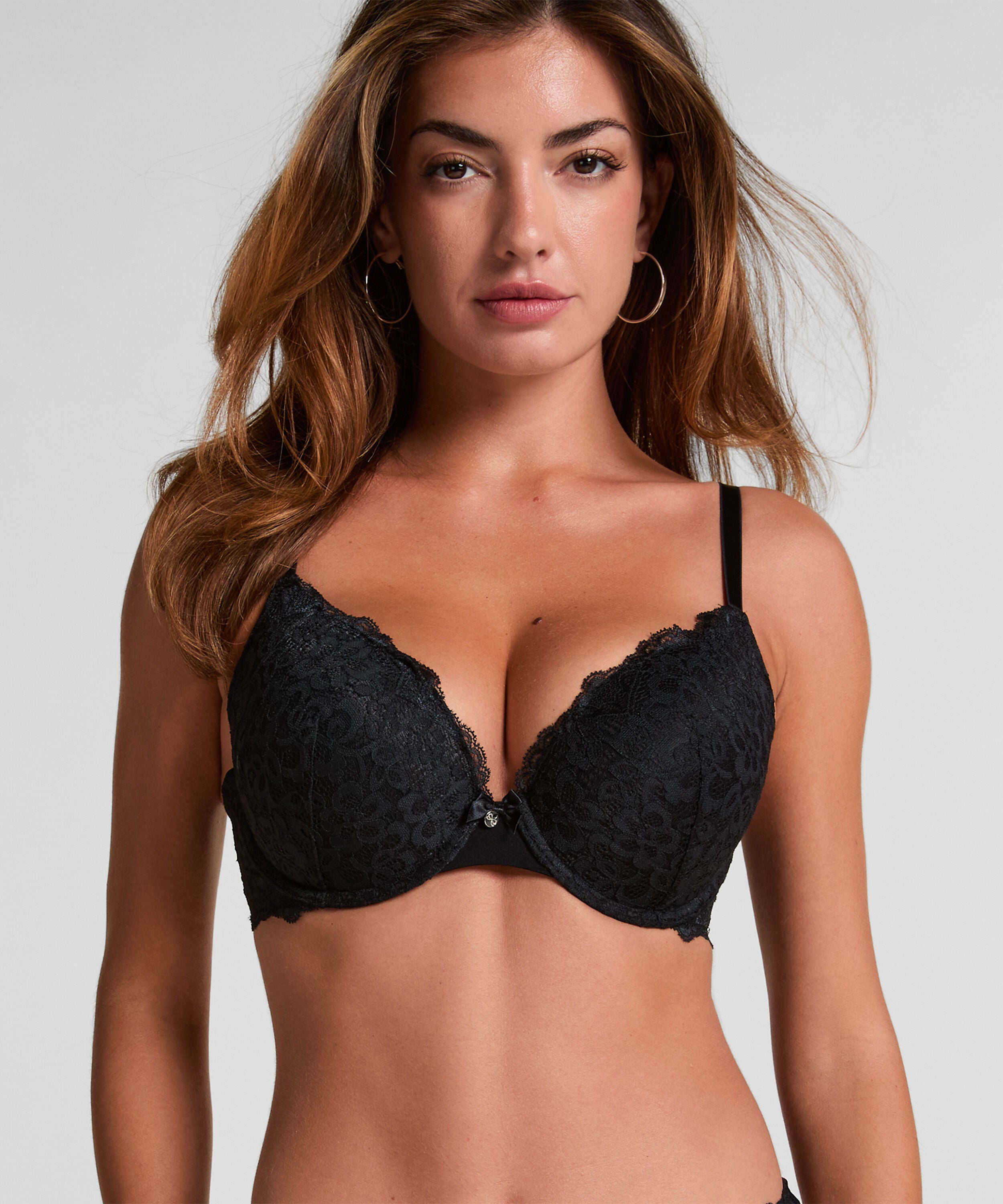 Sujetador push-up de aros preformado Marine, Negro