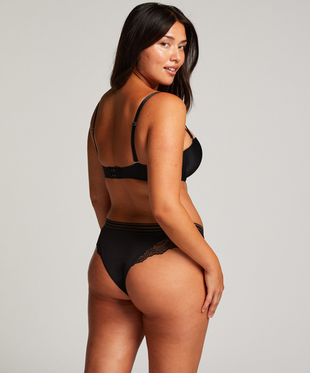 Brasile&ntilde;a de tiro alto Sully, Negro