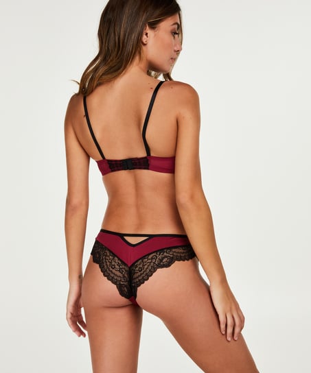 Brasile&ntilde;a Lotus Ann Kathrin, Morado