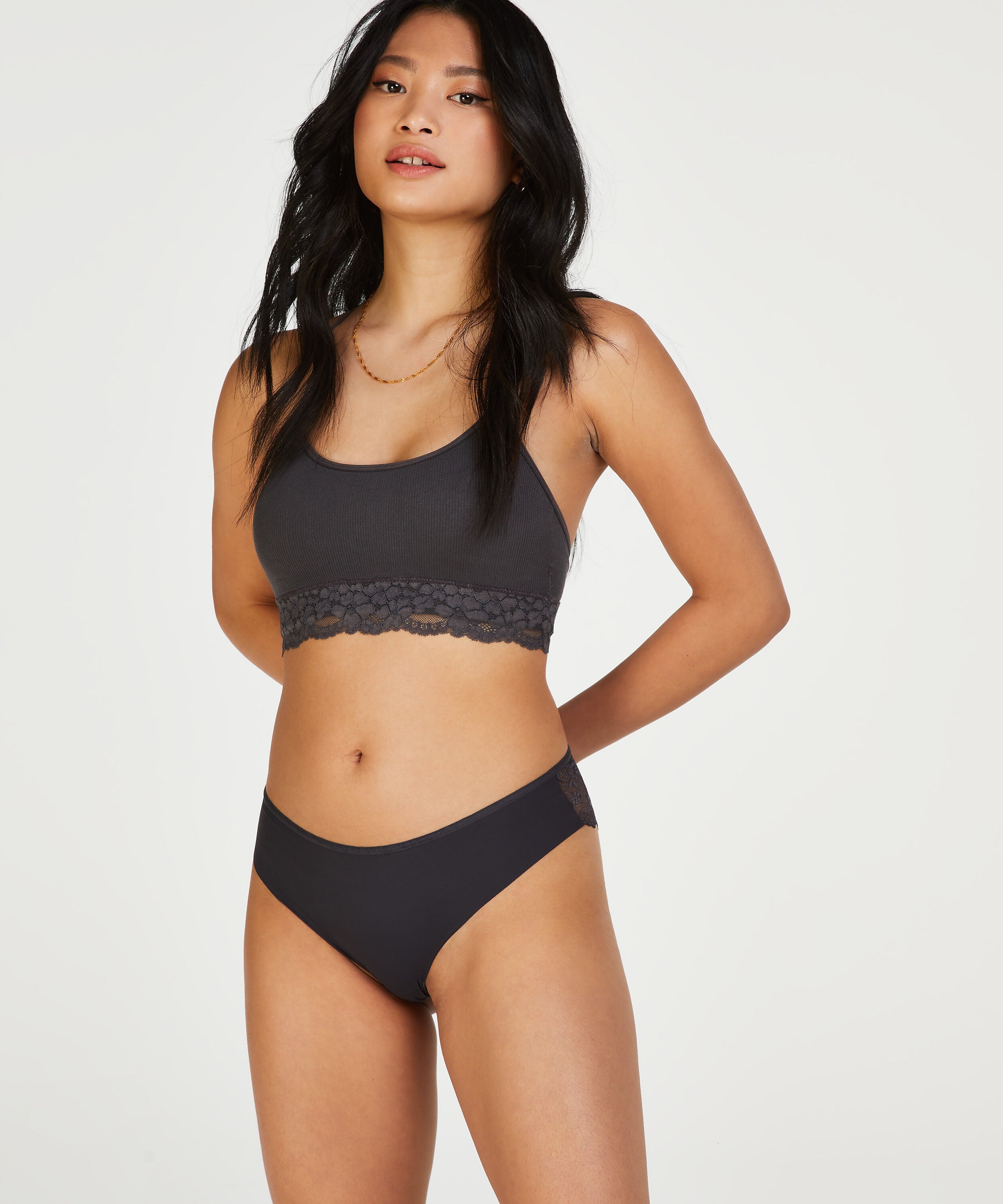Brasileña Invisible Lace Back, Gris