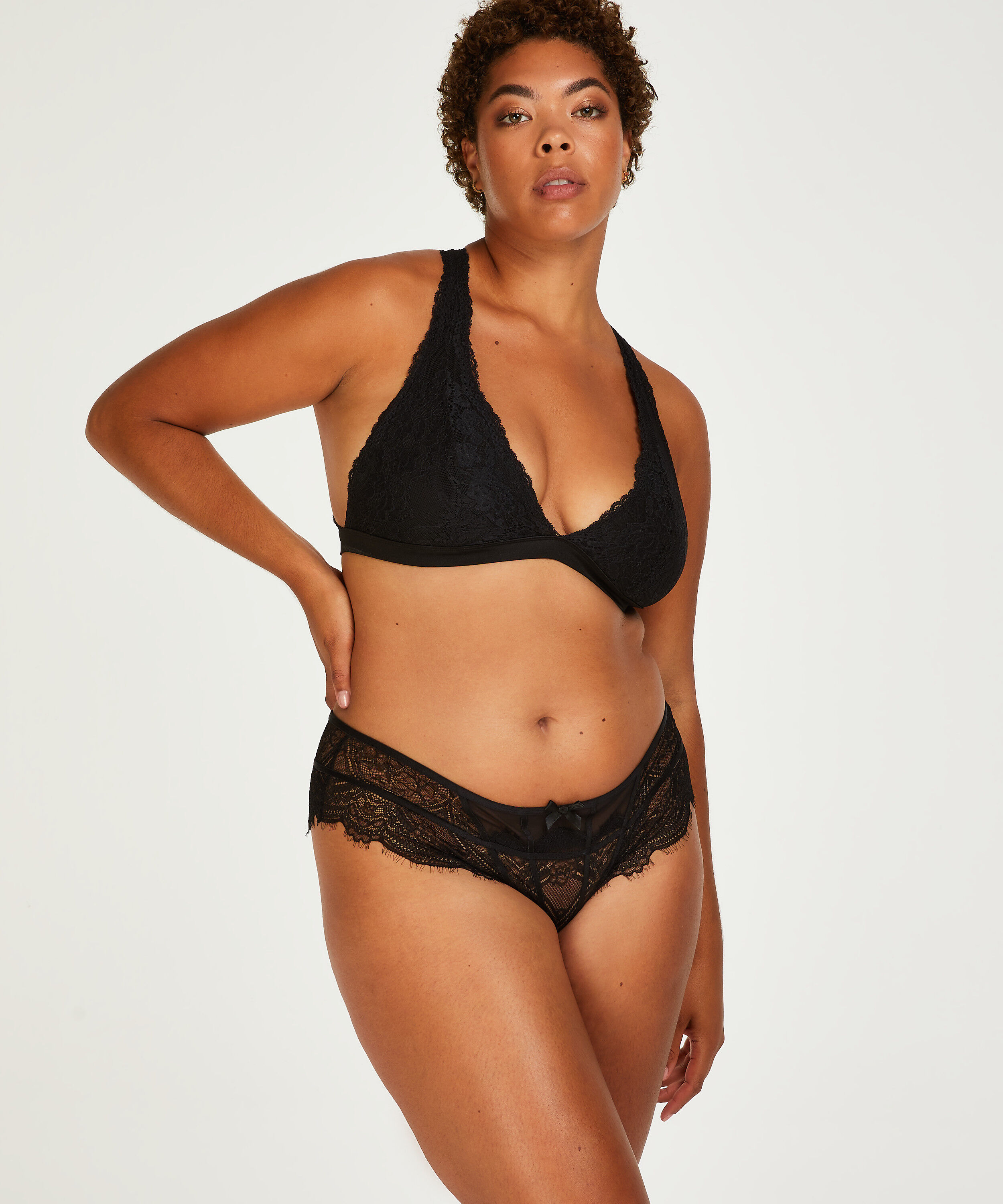 Brasile&ntilde;a Lillie Curvy, Negro