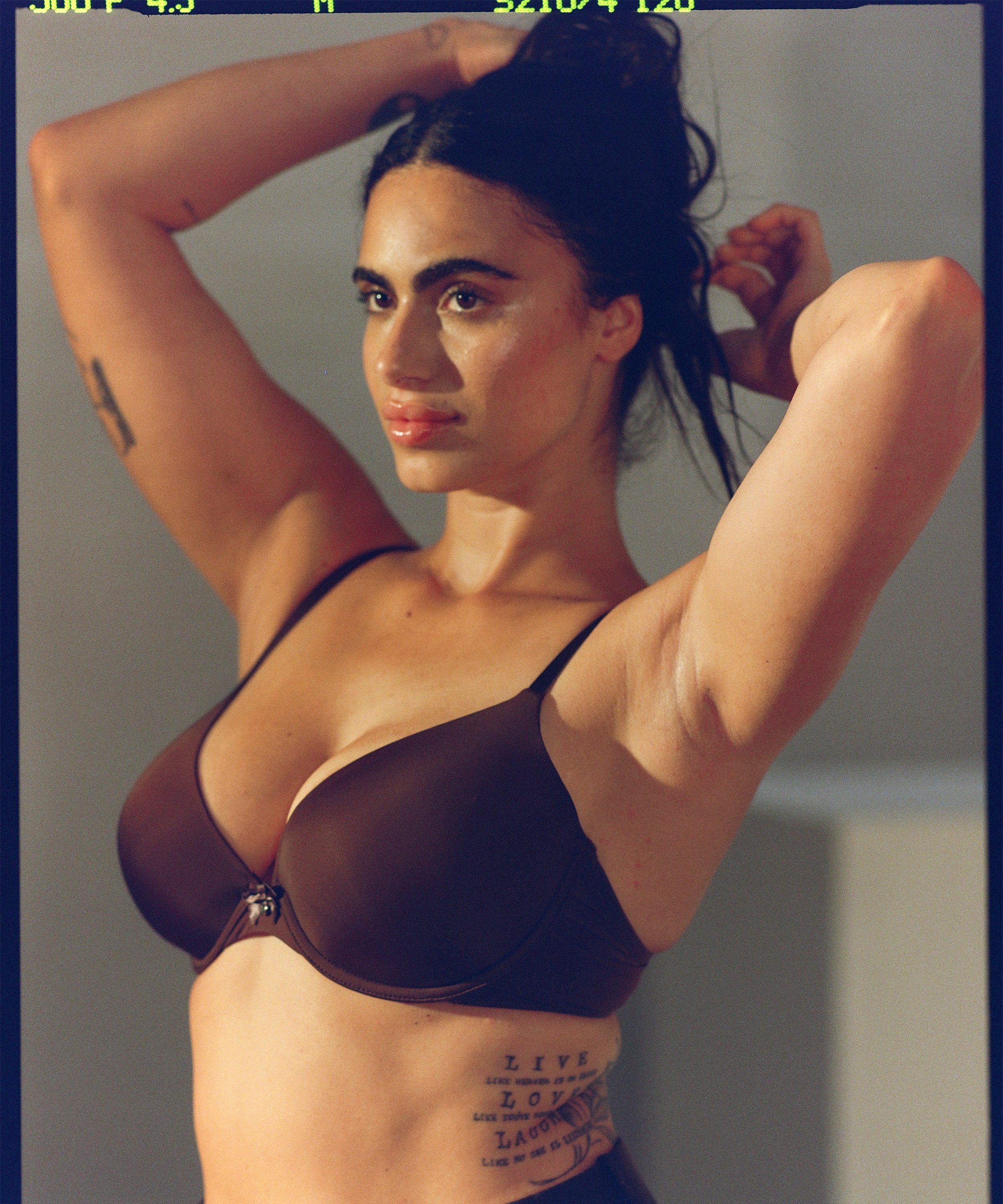 Sujetador con aros preformado Plunge, Marr&oacute;n, main