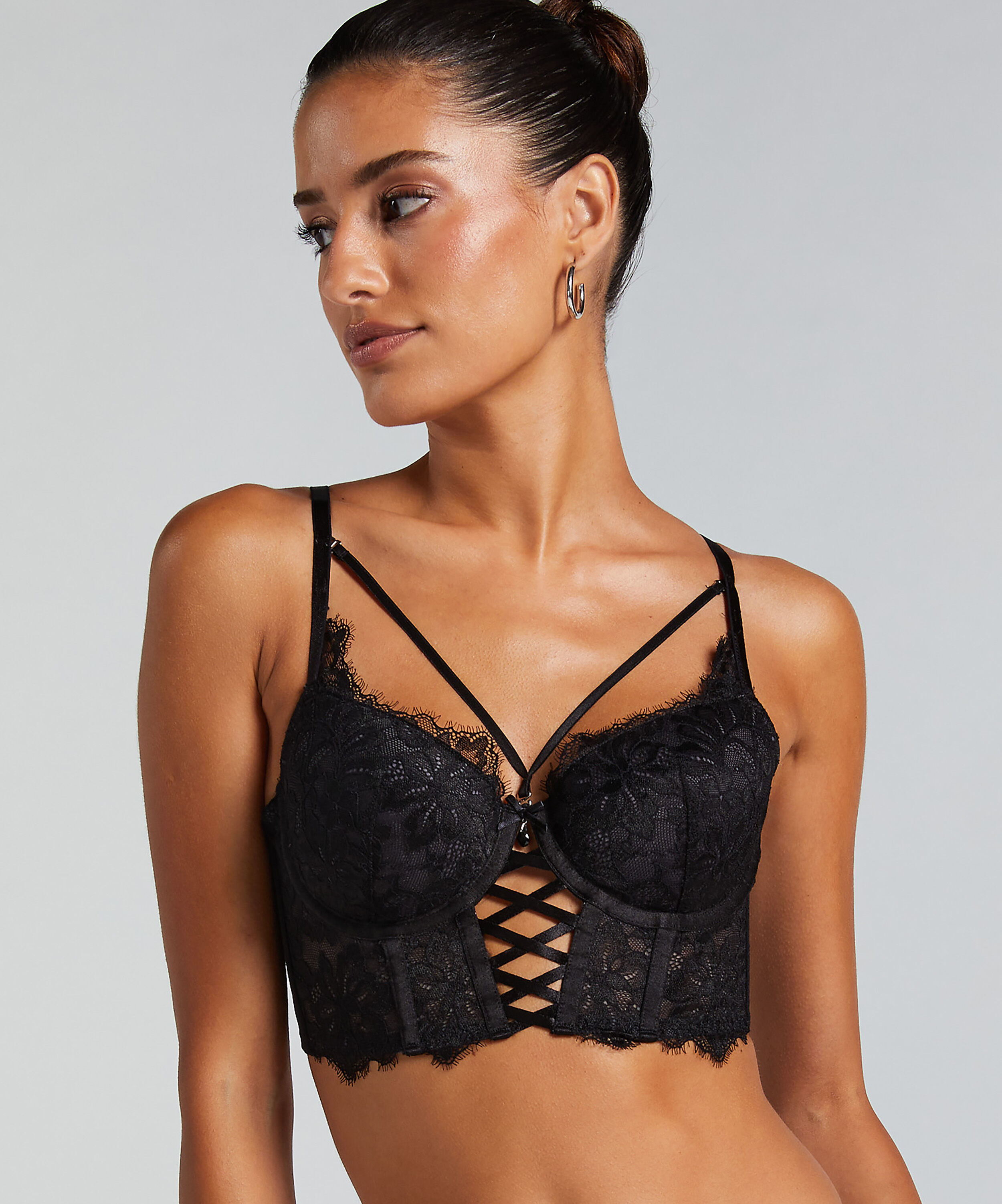 Sujetador de aros longline push-up acolchado Char, Negro