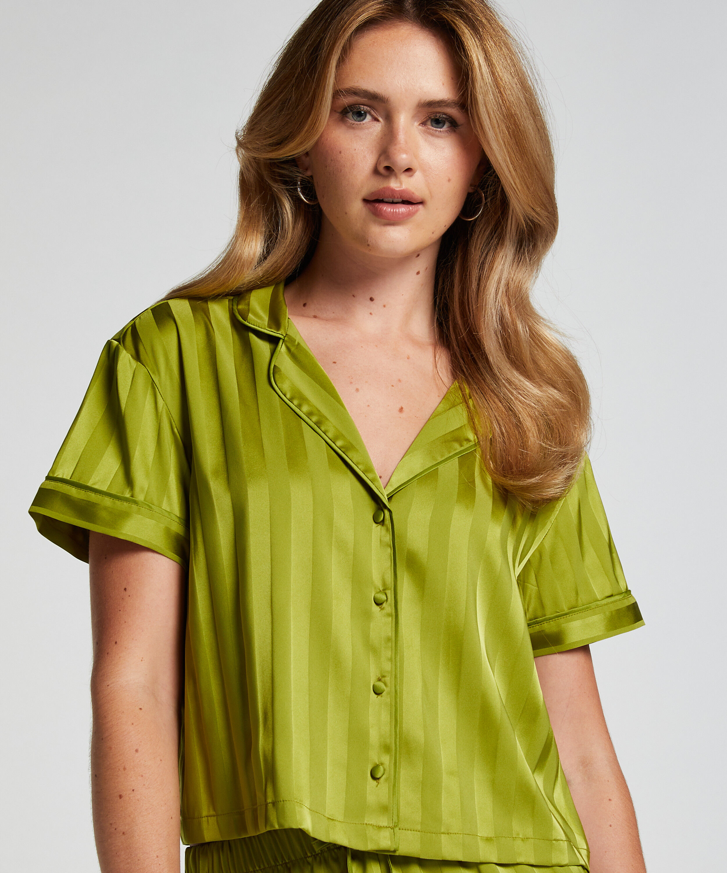 Chaqueta de manga corta de satén, Verde