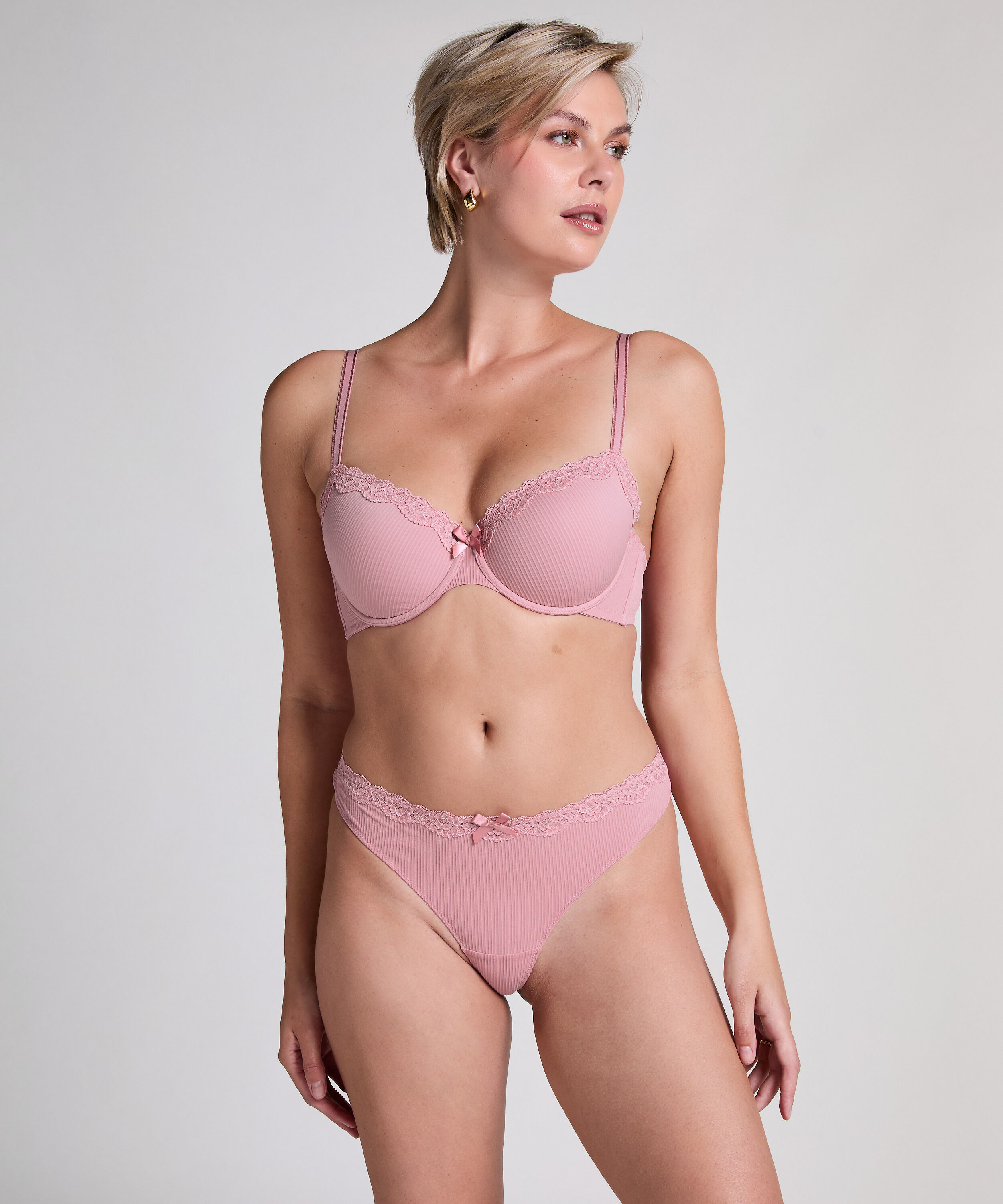 Tanga Lola, Rosa Tanga Lola, Rosa