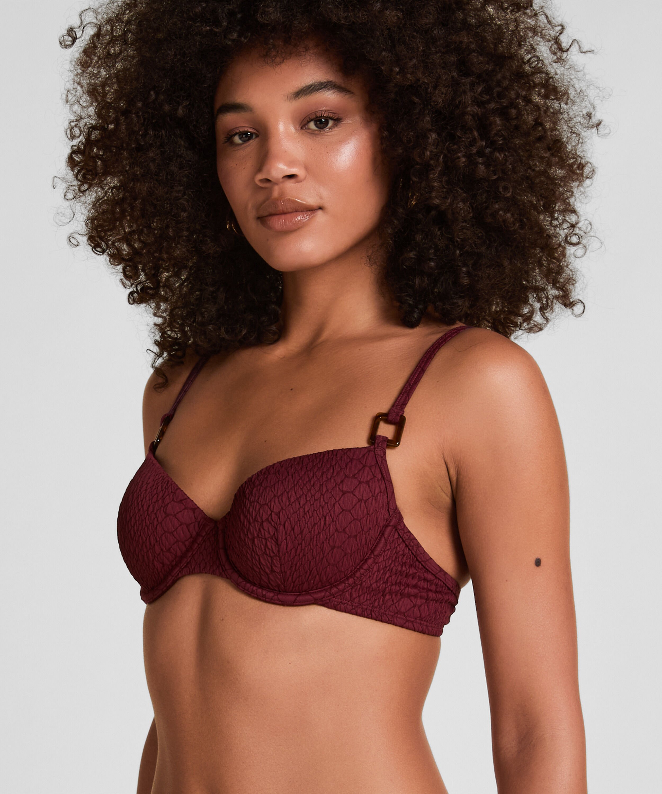 Top de Bikini con Aros y Relleno Aruba, Morado