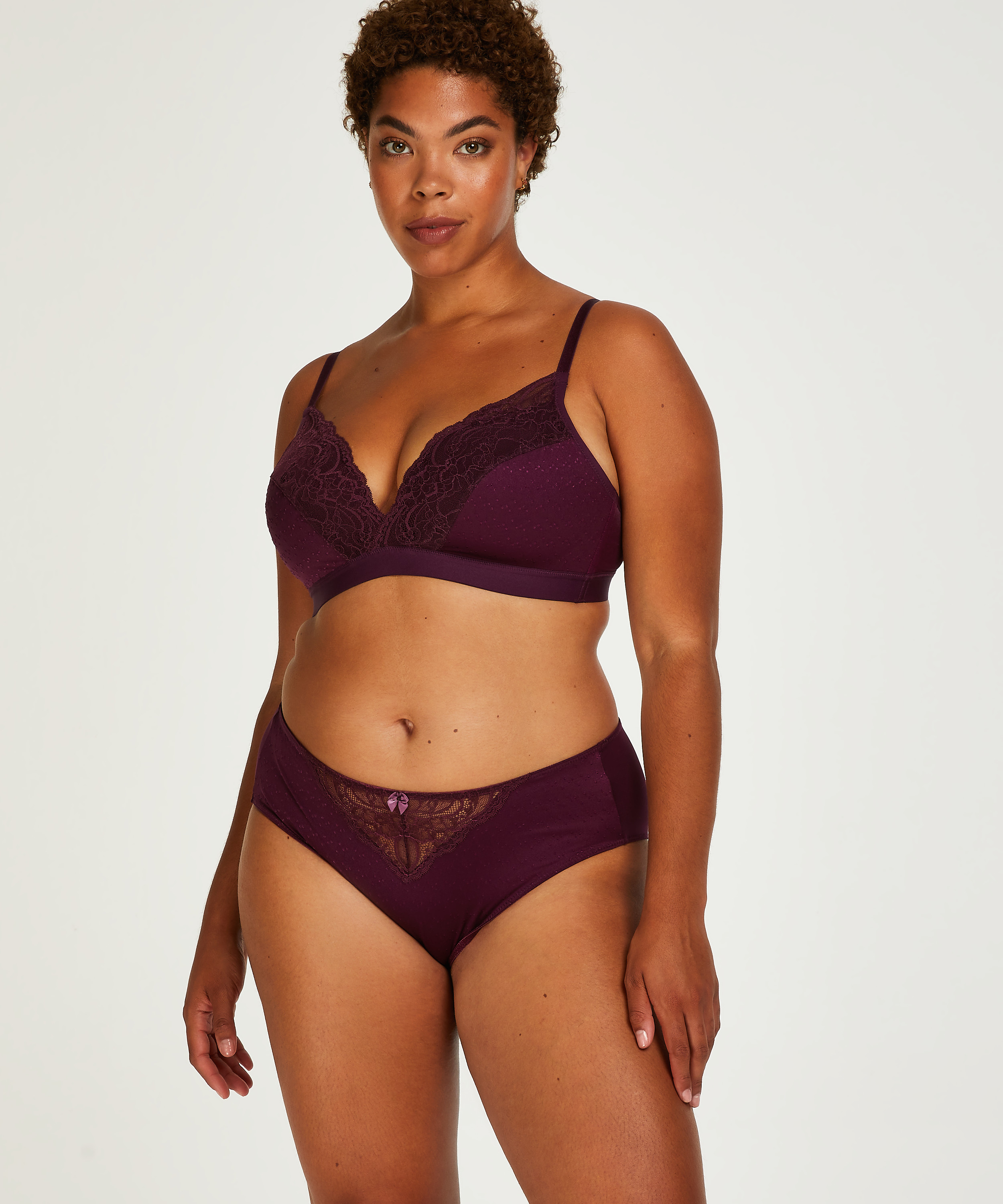 Braguita Sophie, Morado, main