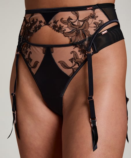 Liguero Anouk, Negro