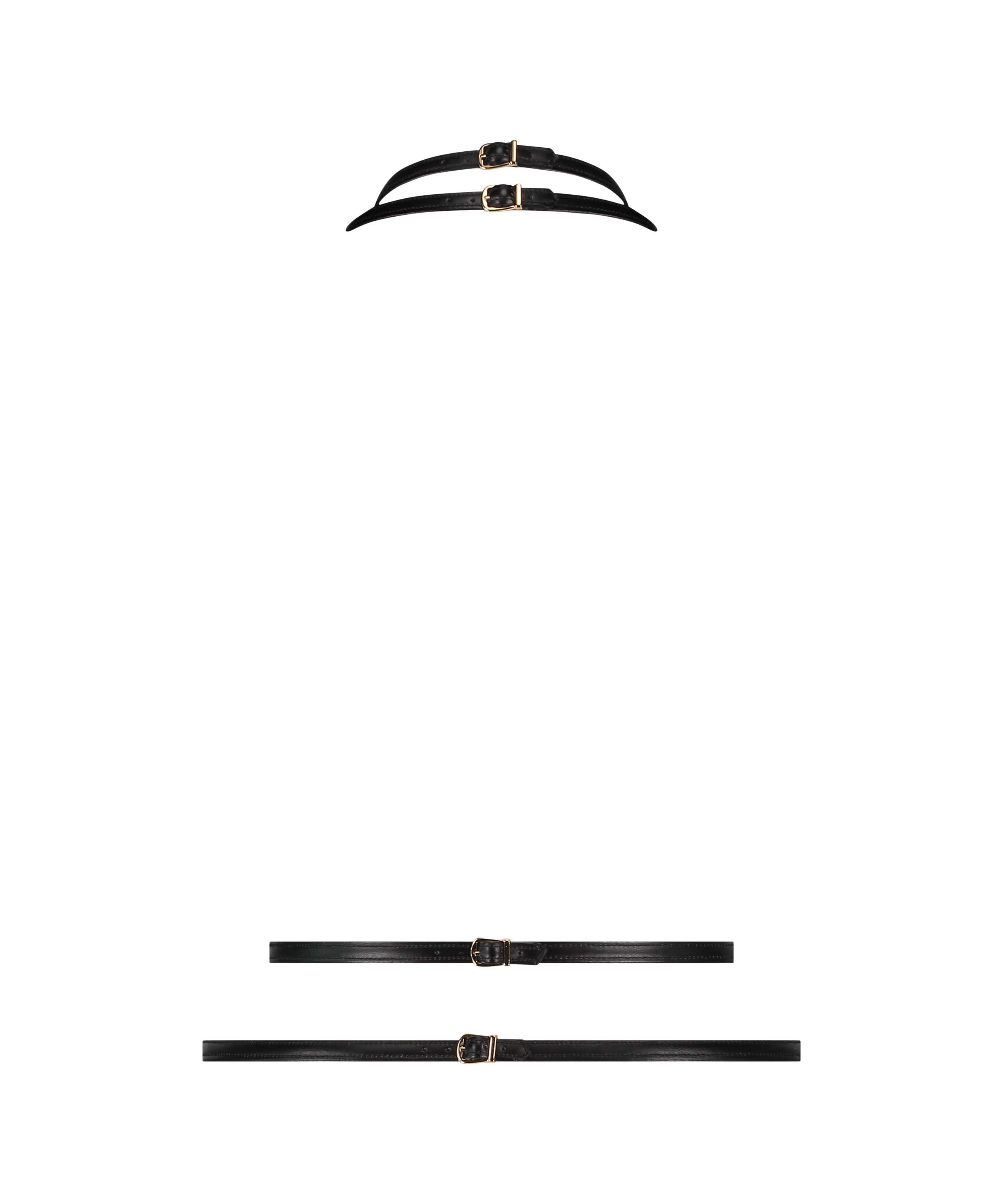 Private Arnés, Negro, main