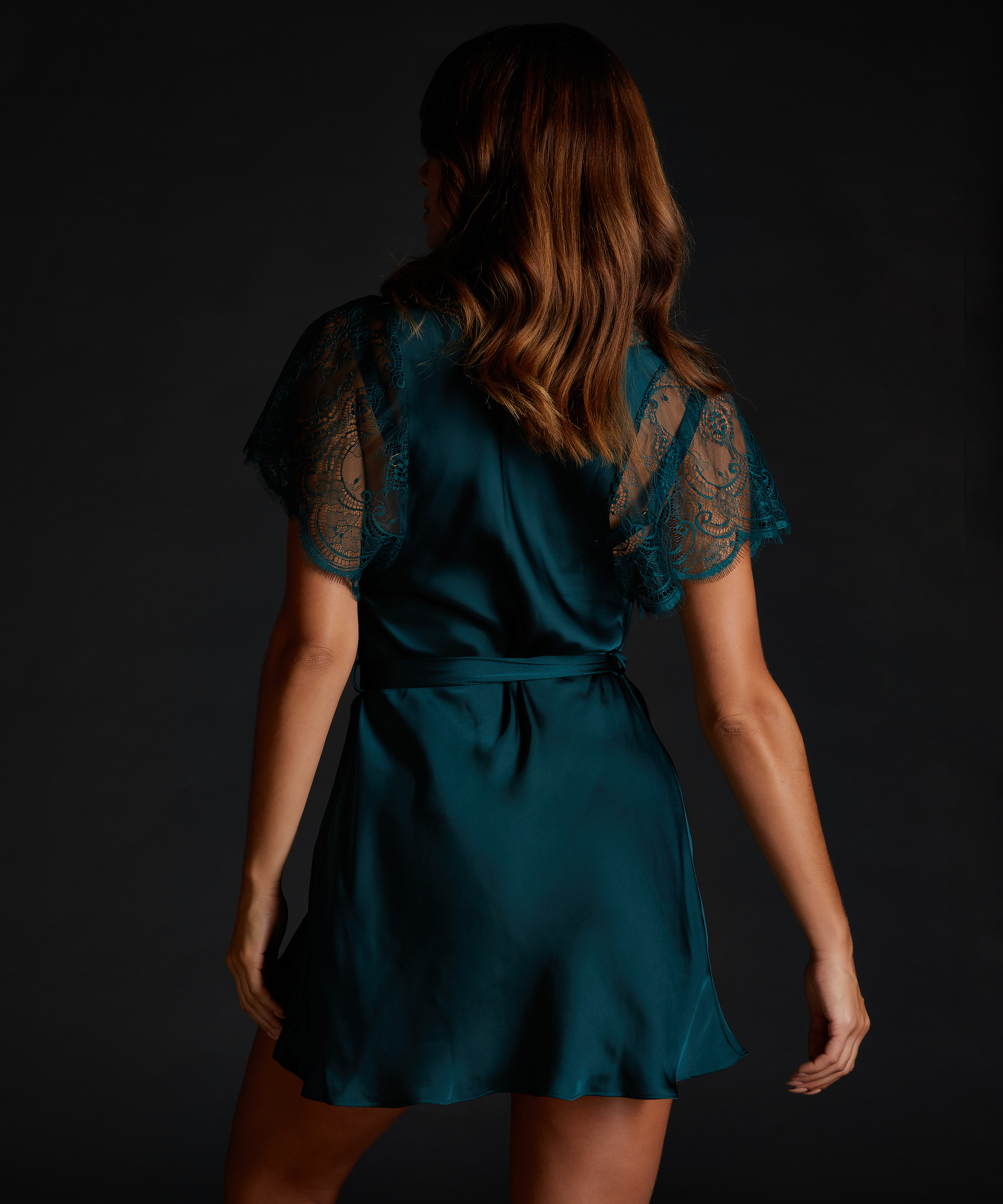 Kimono de sat&eacute;n Coco, Verde, main