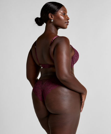 Brasile&ntilde;a Belle, Rojo