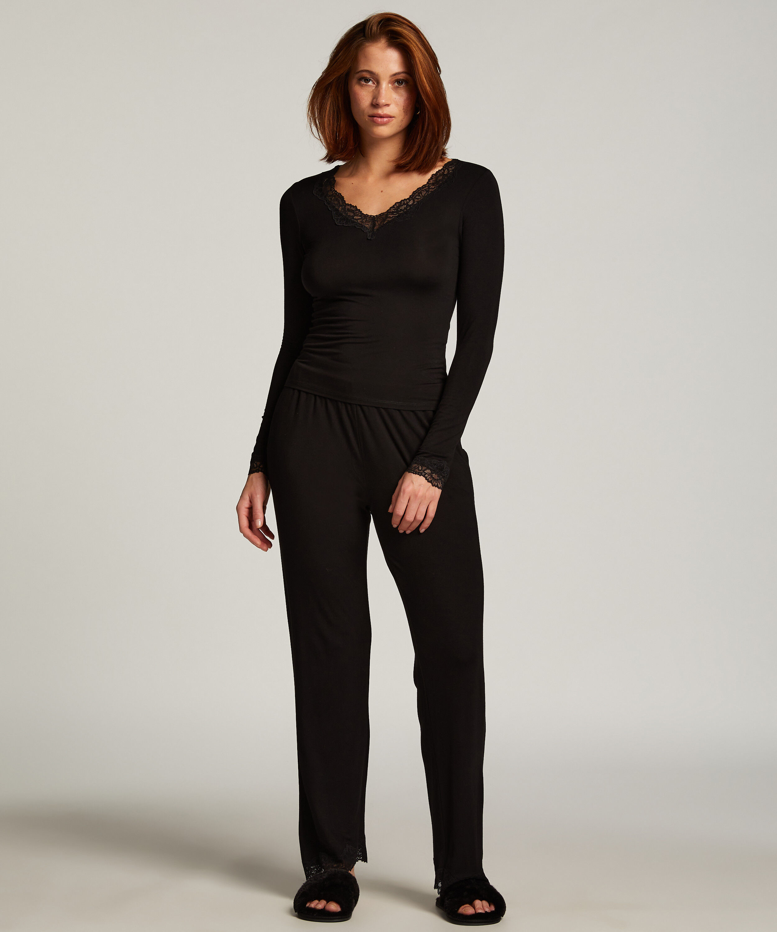 Conjunto de pijama, Negro