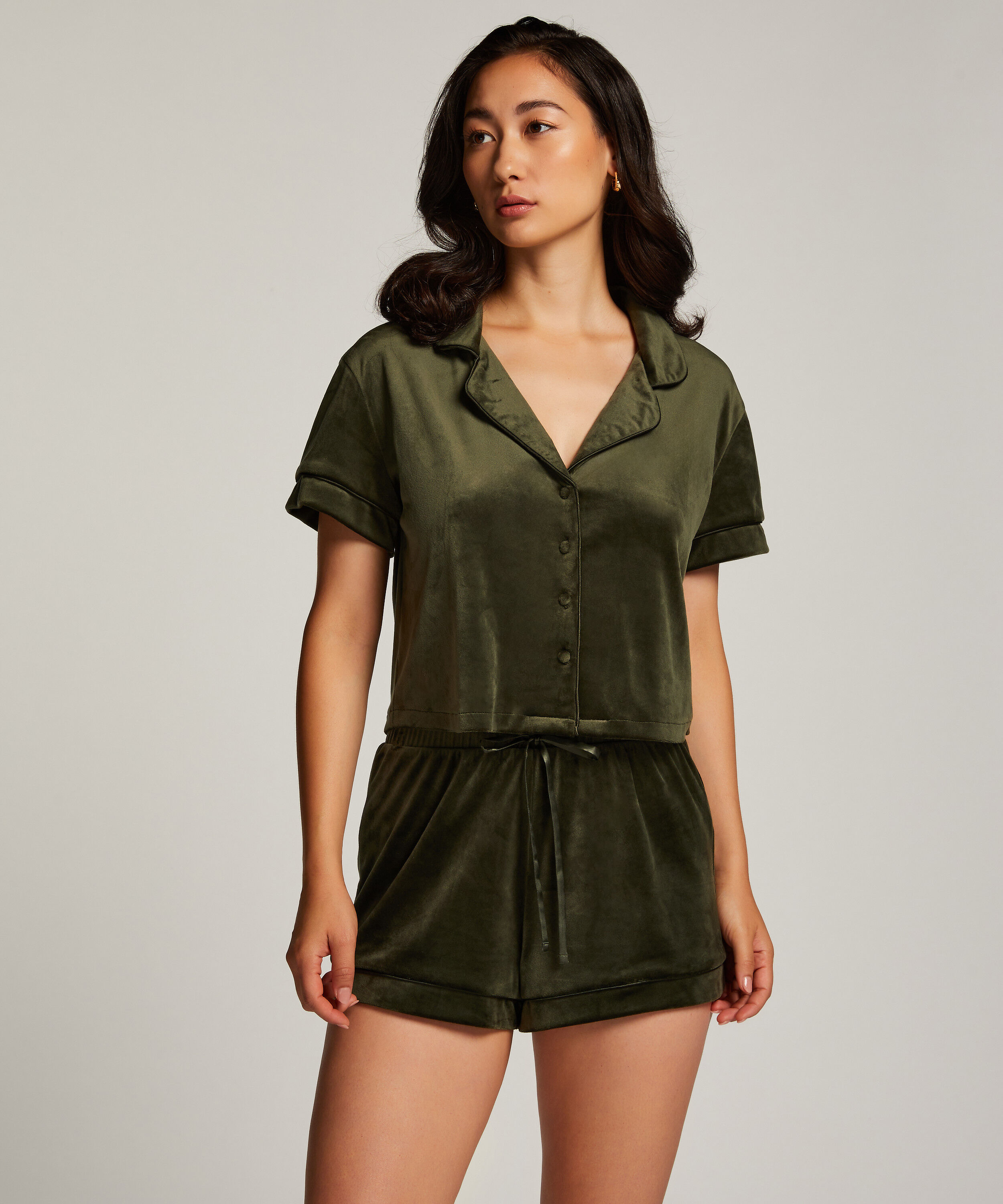 Pantalón corto de terciopelo, Verde