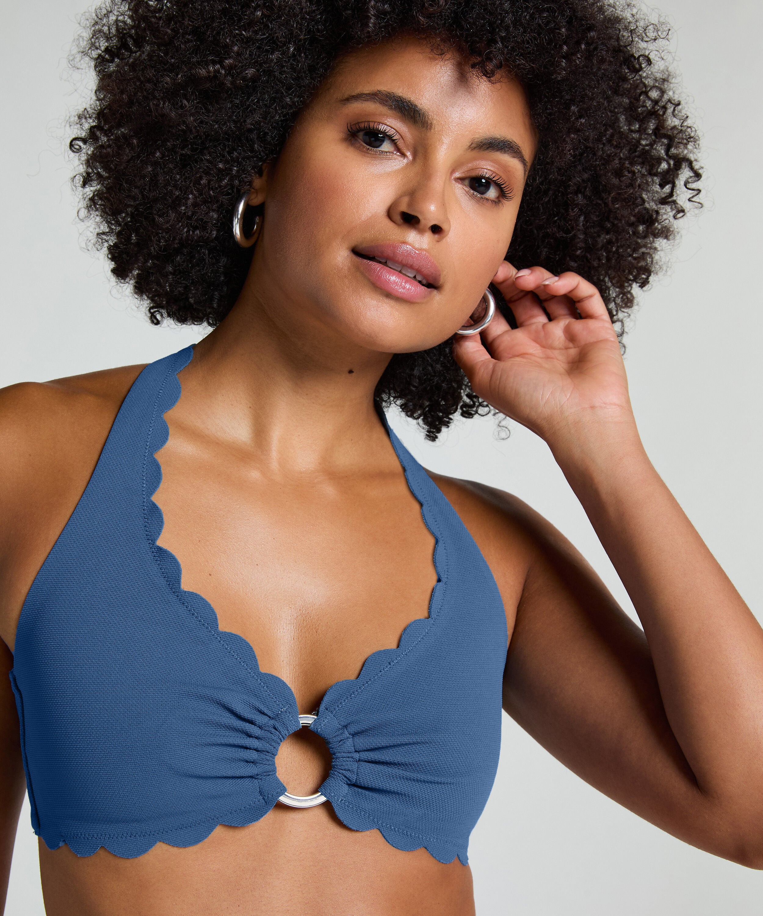 Top de bikini con cuello halter Scallop, Azul Top de bikini con cuello halter Scallop, Azul