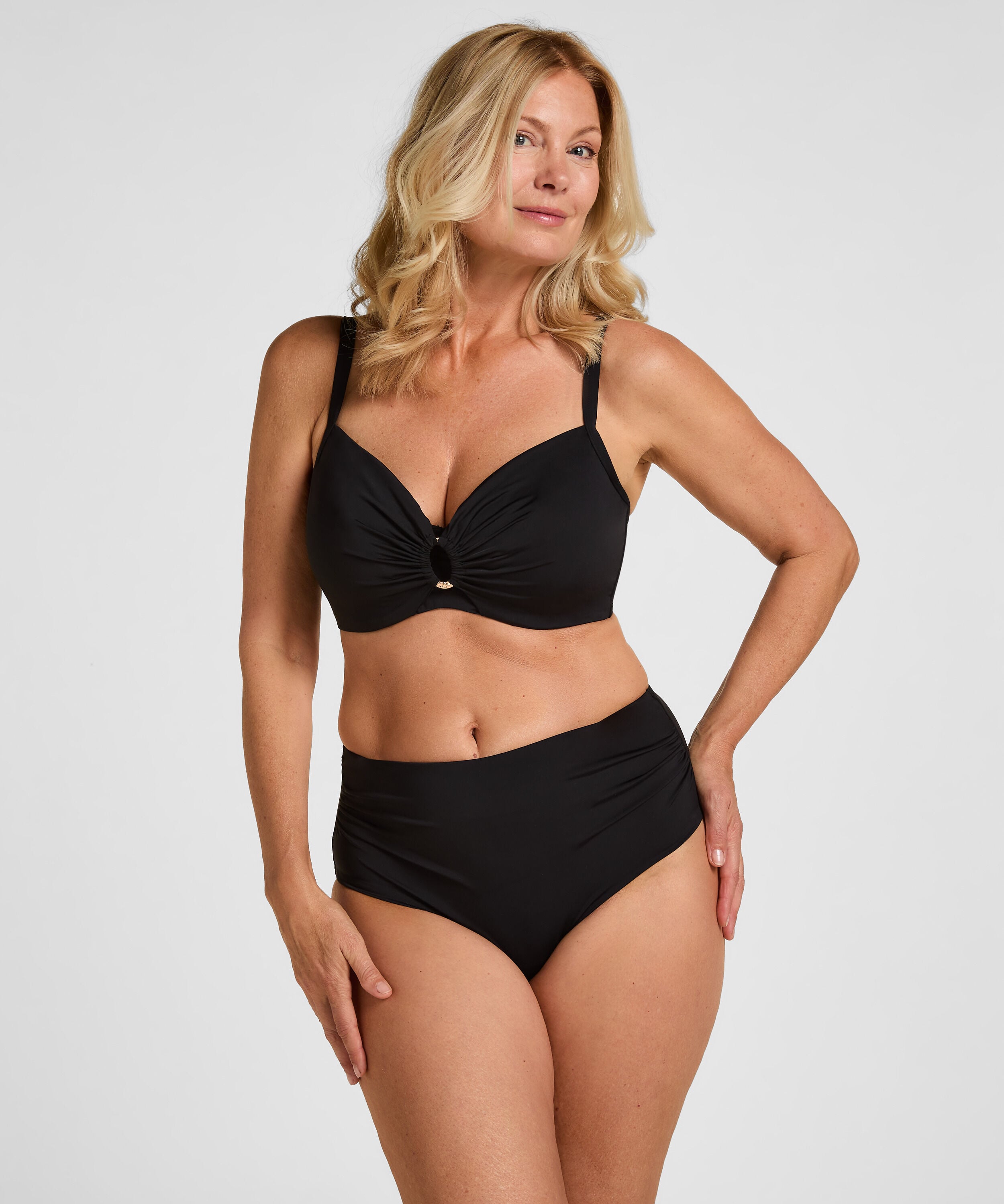 Top de bikini de aros no preformado Luxe