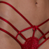 Tanga Eve, Rojo