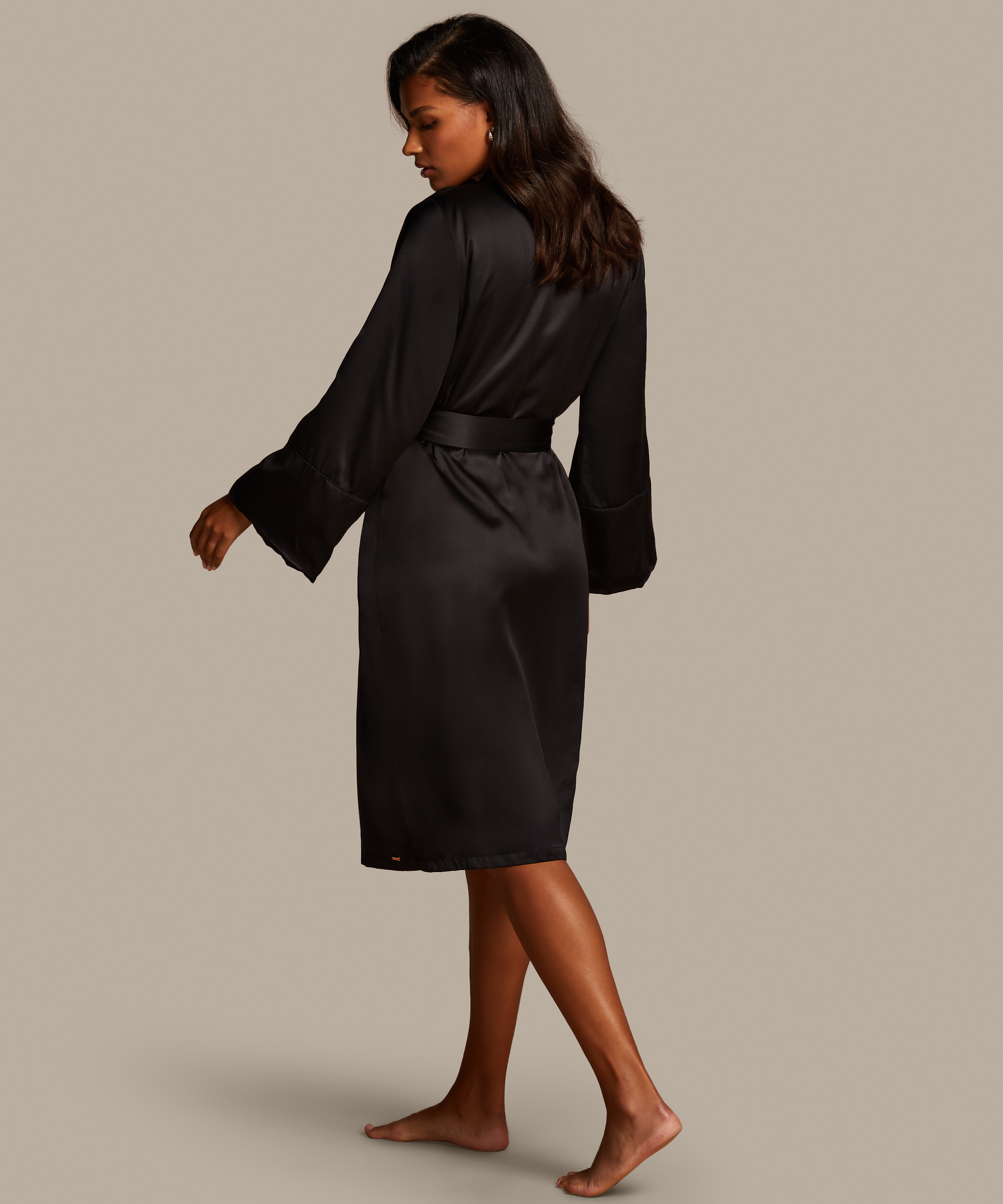 Albornoz de vellón y satén, Negro, main