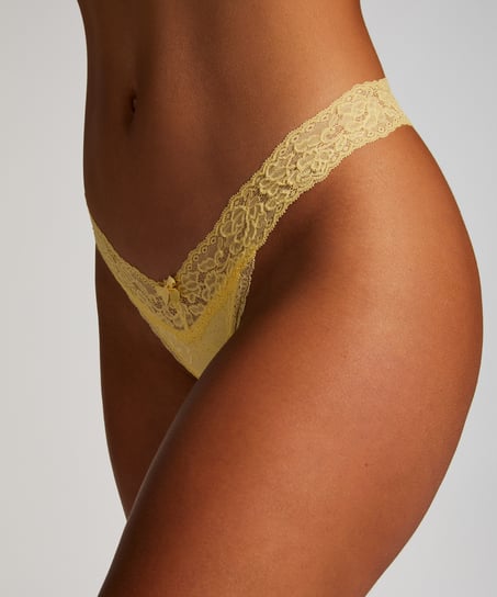 Tanga Madison, Amarillo