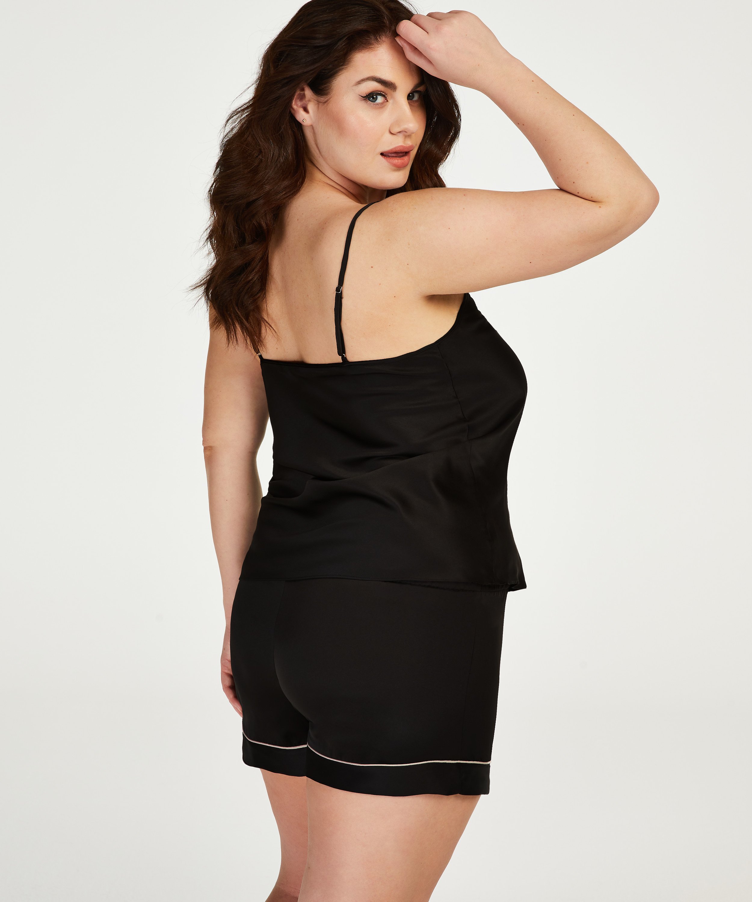 Pantal&oacute;n corto de pijama satin lace, Negro, main