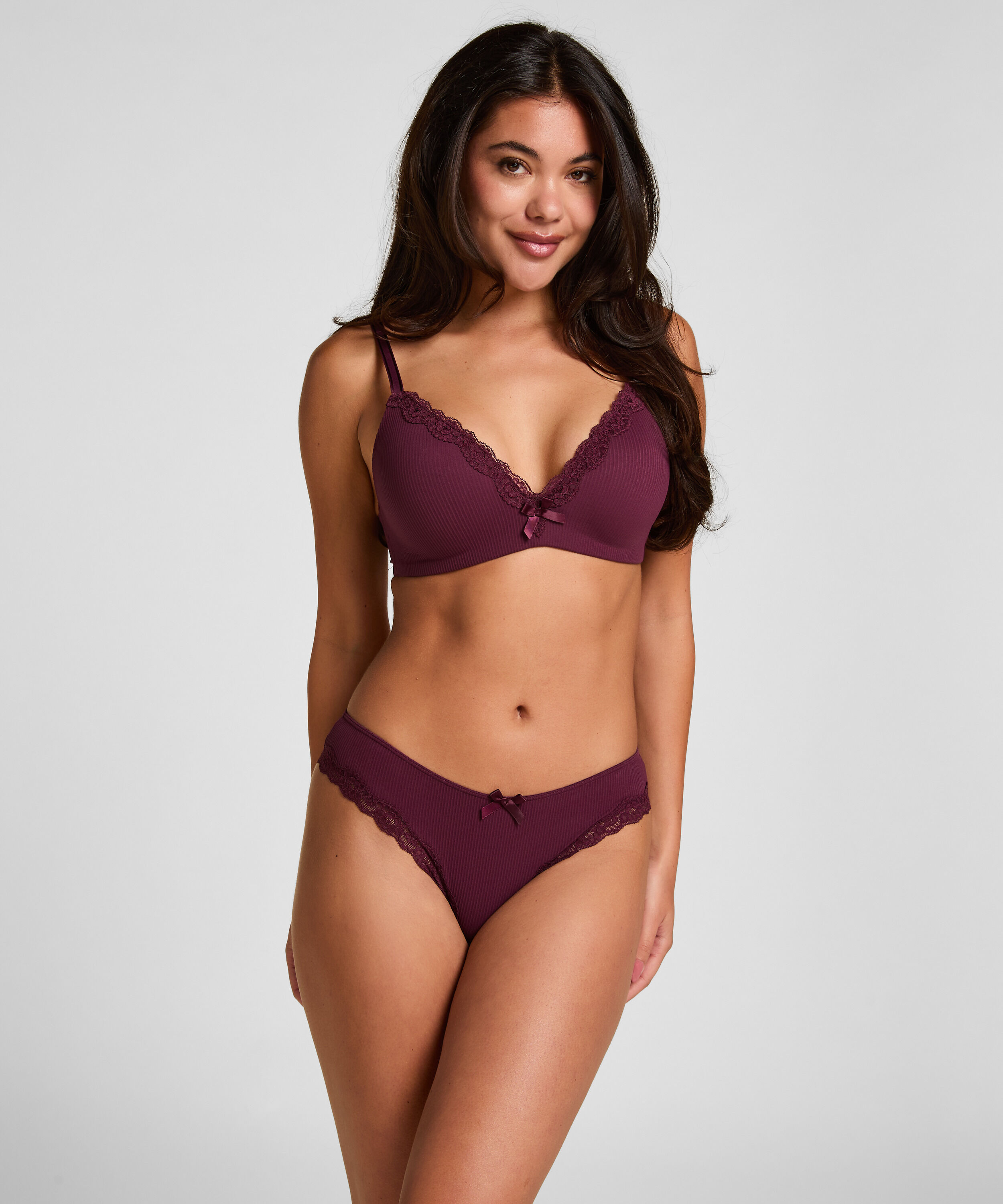 Brasileña Lola, Morado