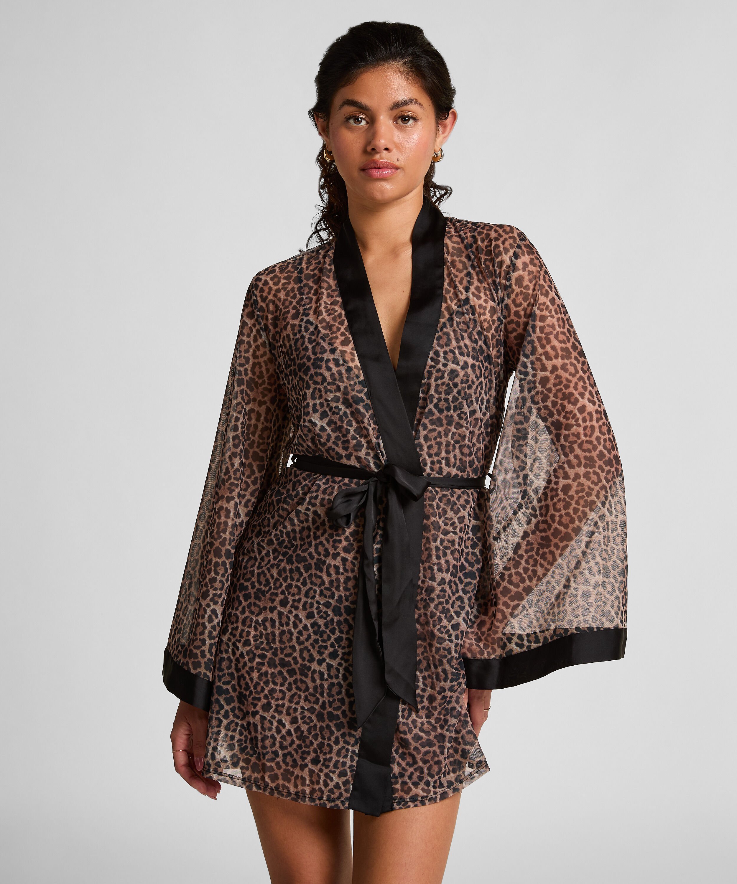 Kimono de malla de leopardo, Negro