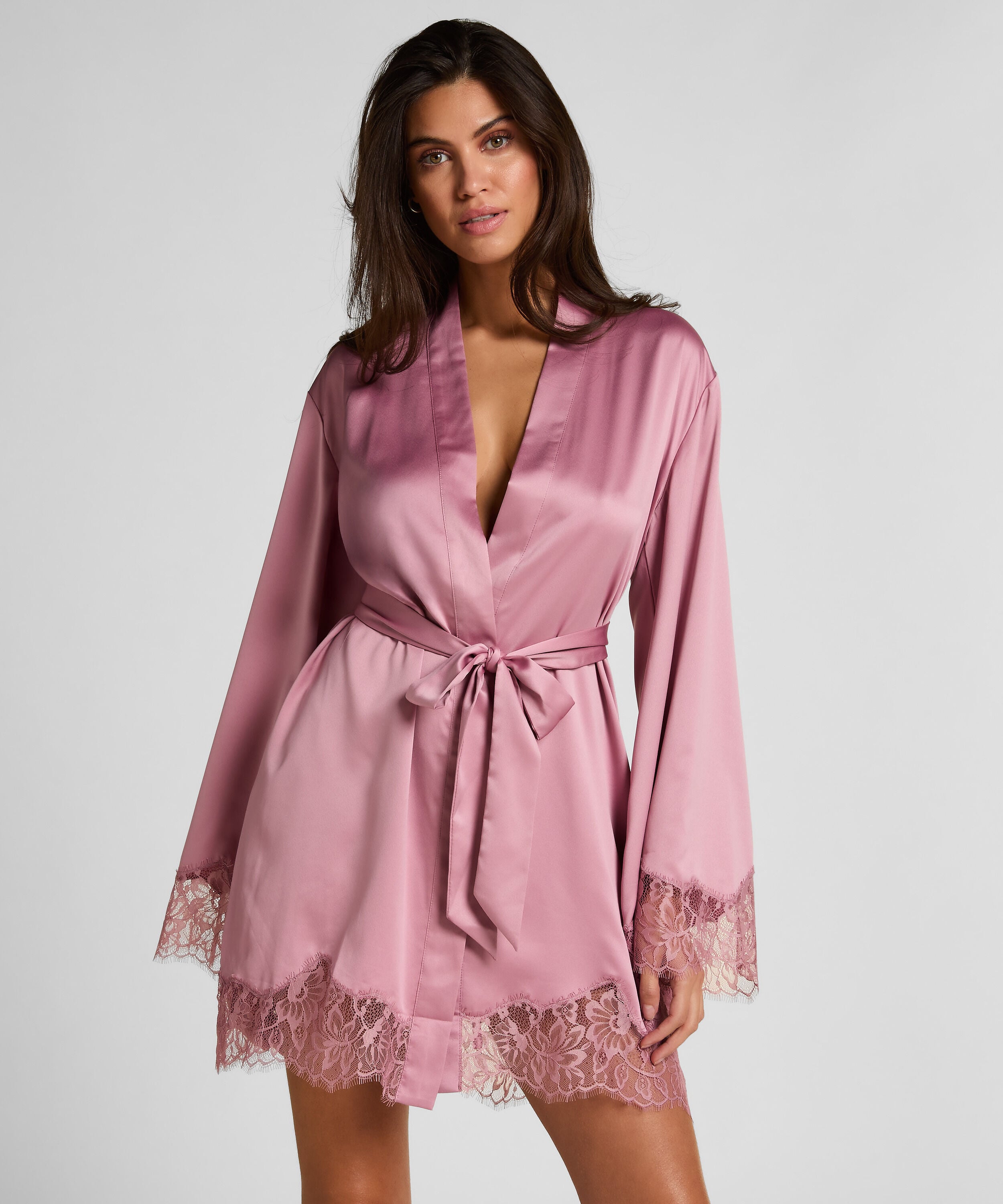 Kimono de satén Valerie, Rosa