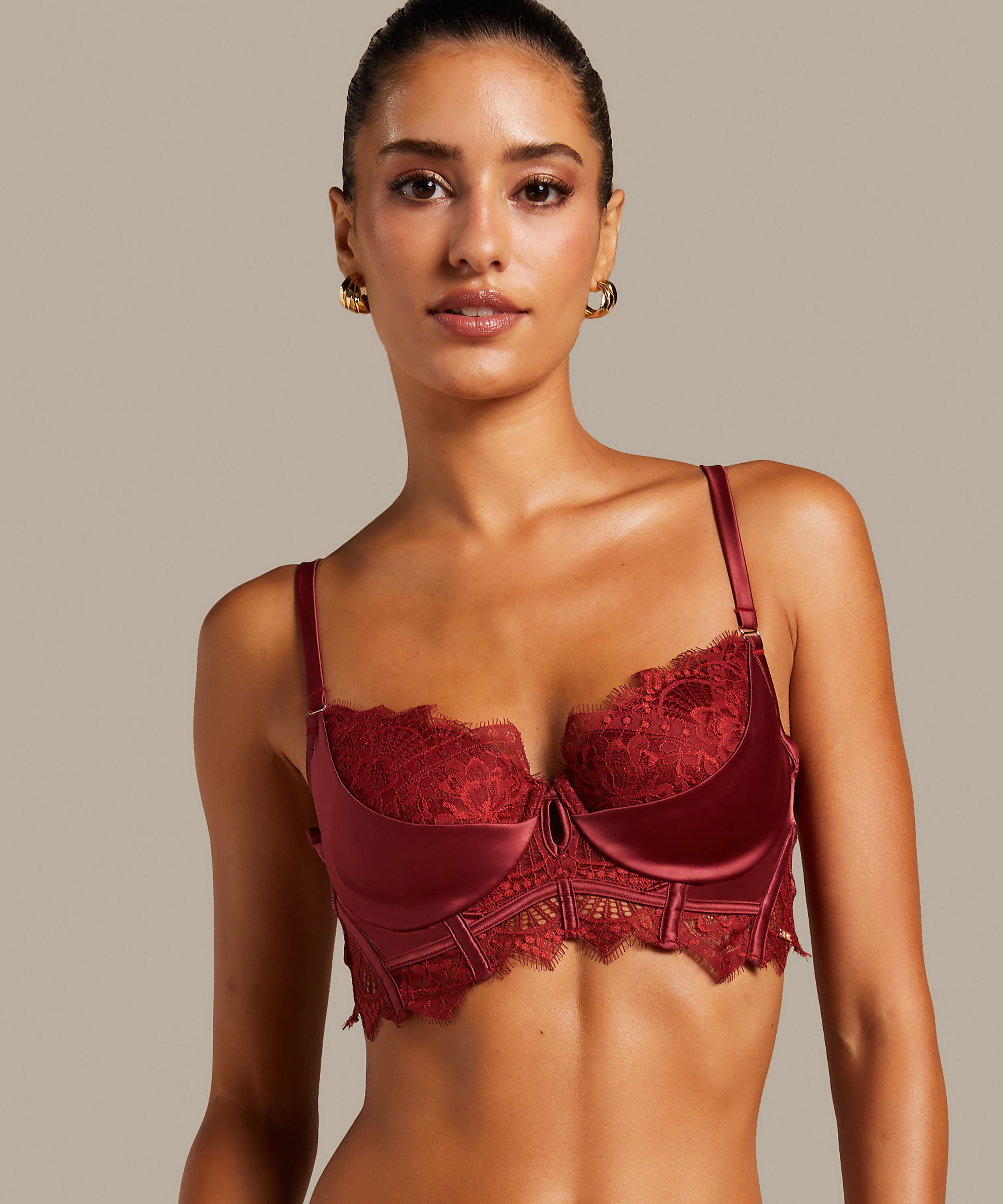 Sujetador longline de aros preformado Zoe, Rojo