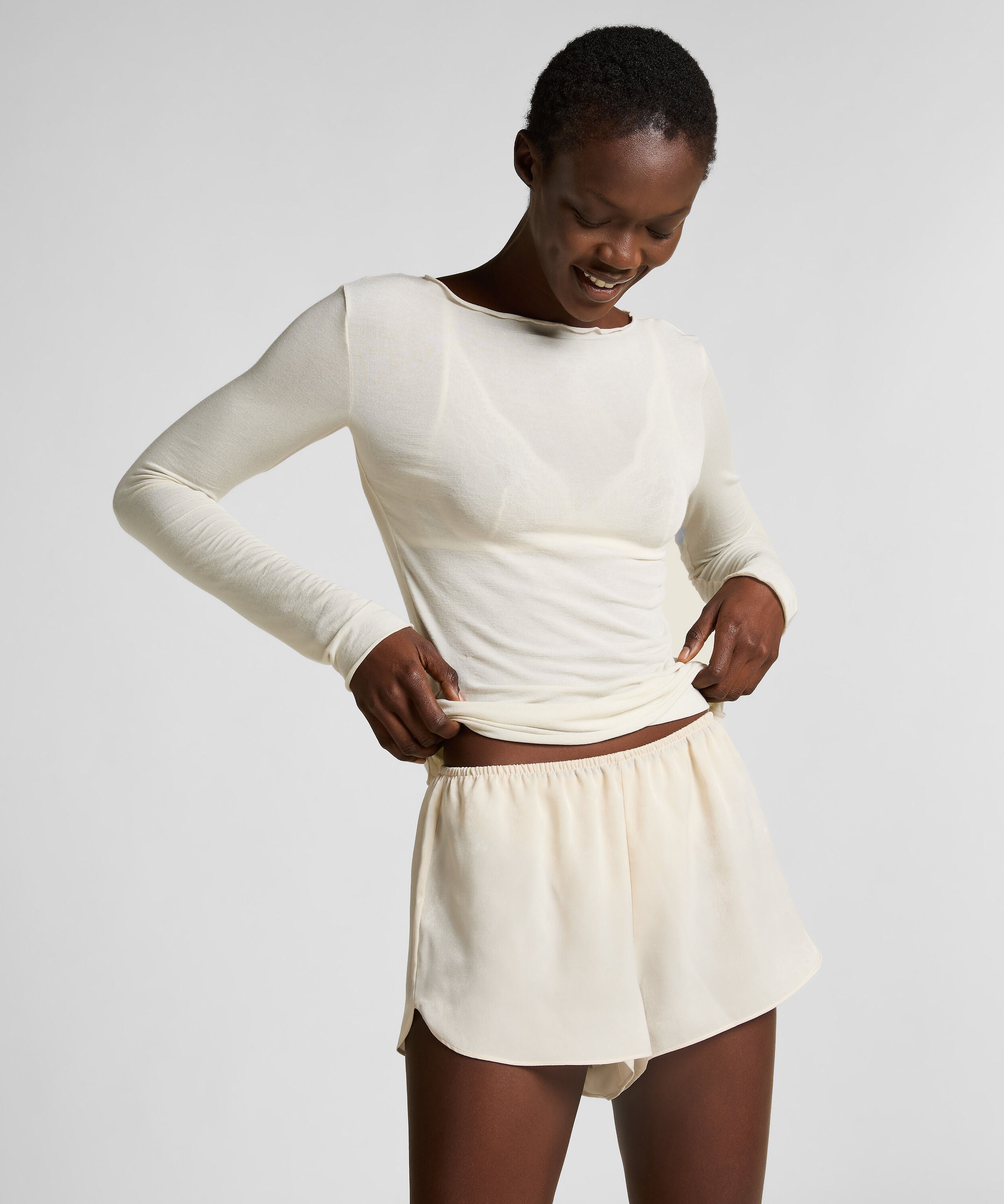 Short de satén Minimal, Blanco