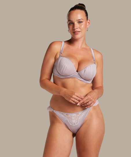 Tanga Antonia, Morado