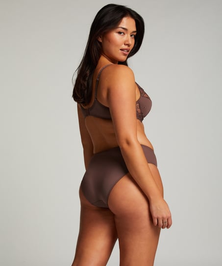 Braguita Diva, Marr&oacute;n