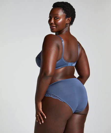 Braguita Sophie, Azul