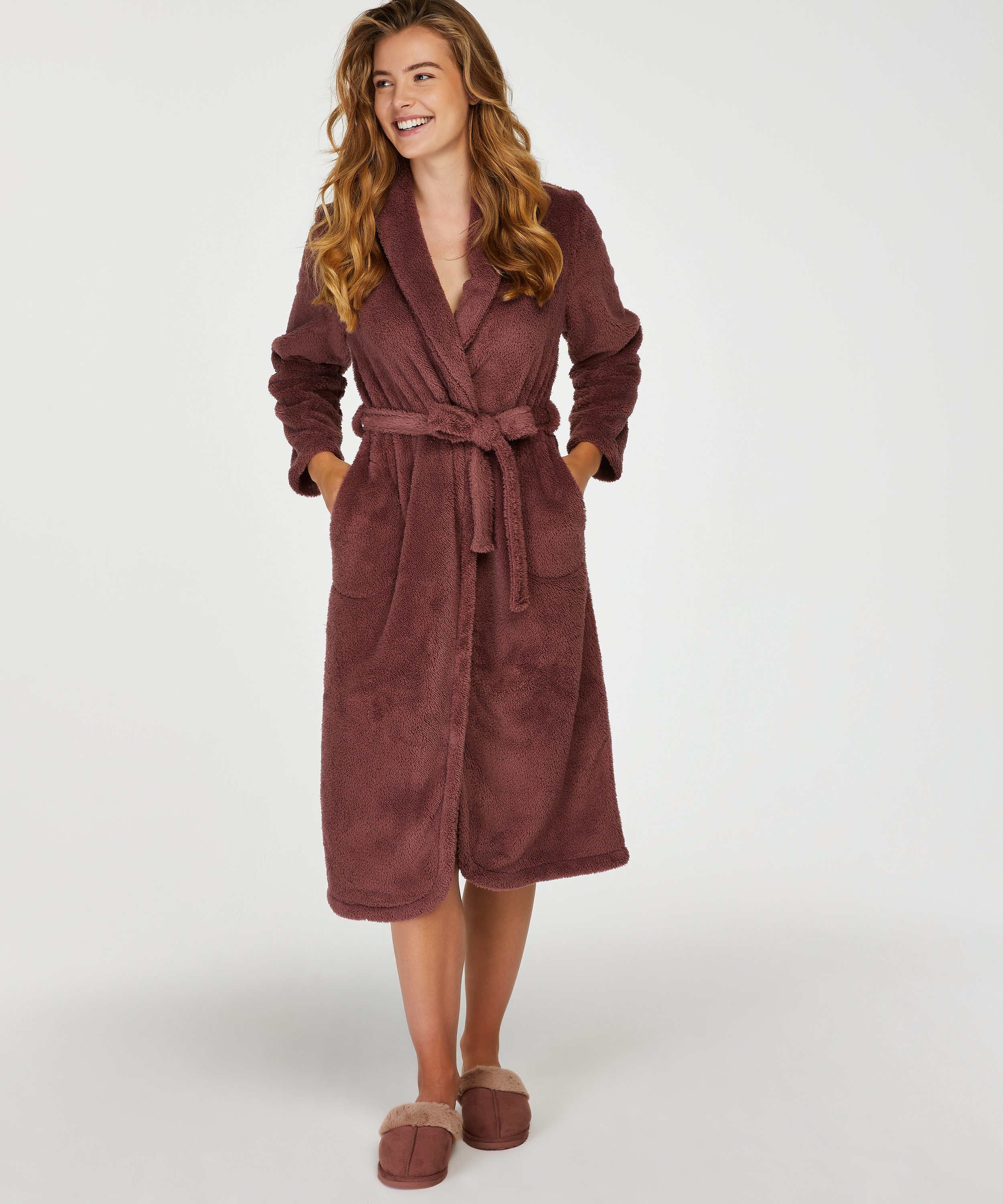 Pantuflas Reya, Rosa, main