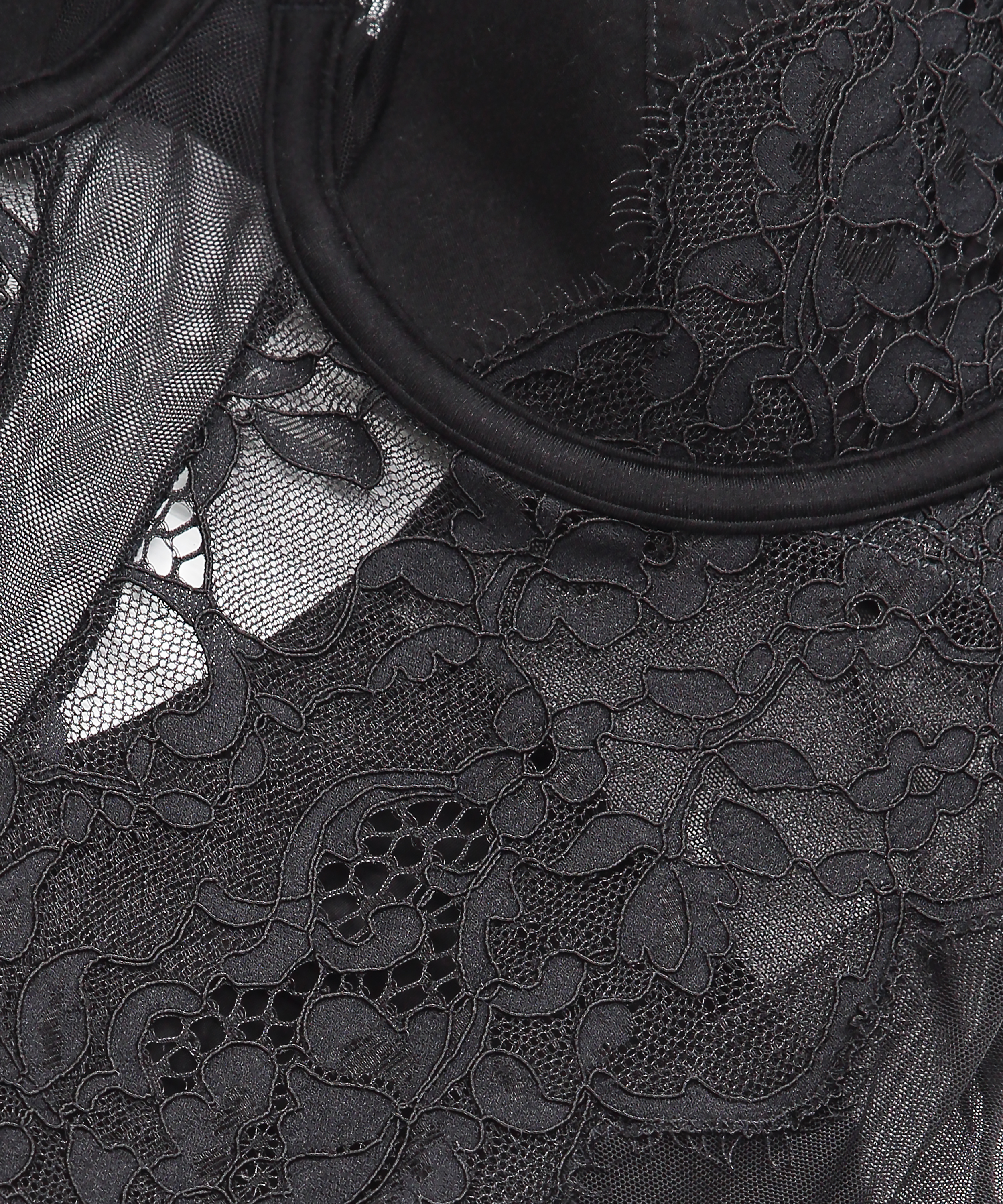 Bodi Riley, Rojo, main