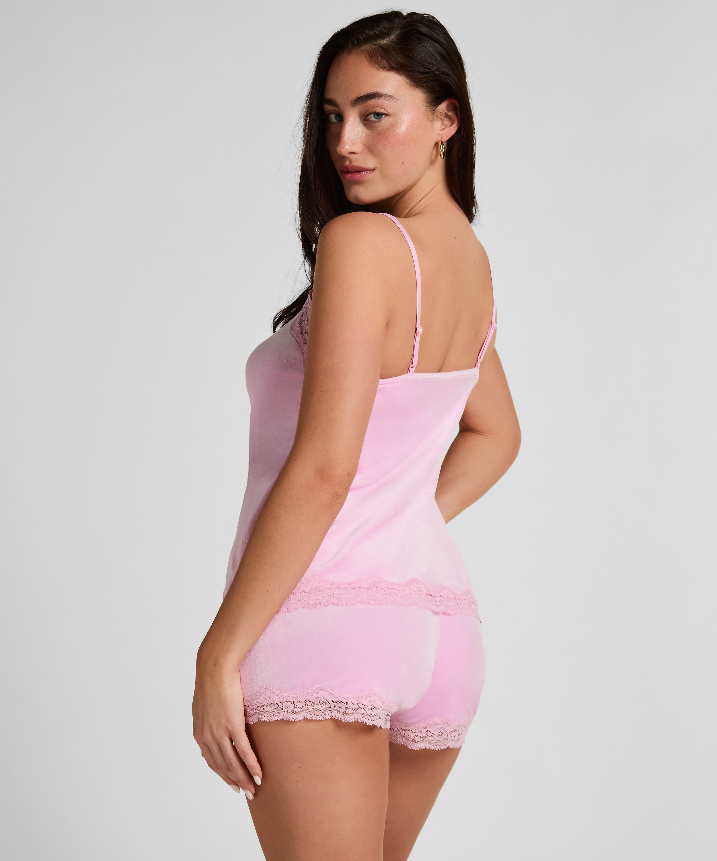 Short Velours Lace, Rosa, main