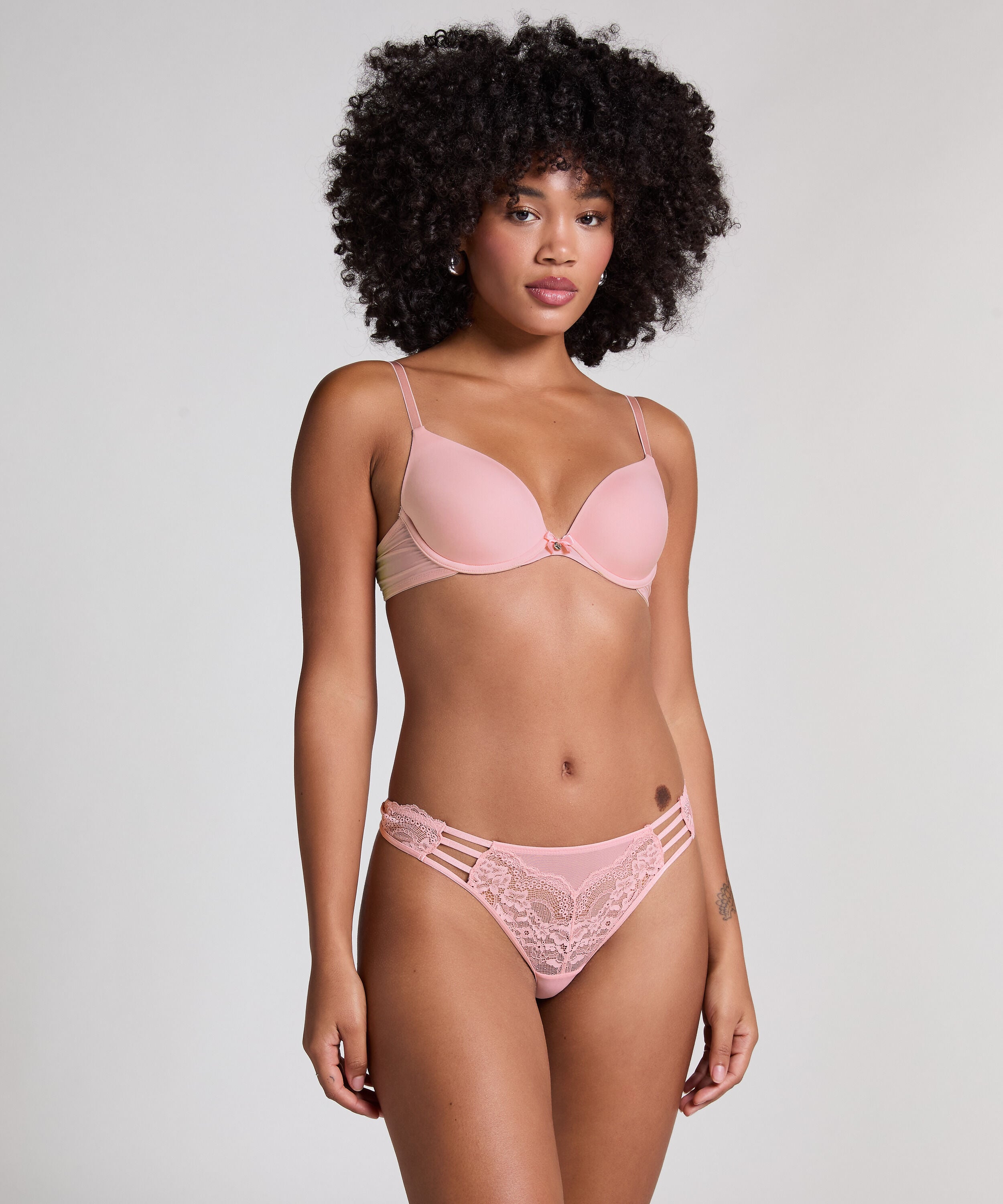 Tanga Briar, Rosa