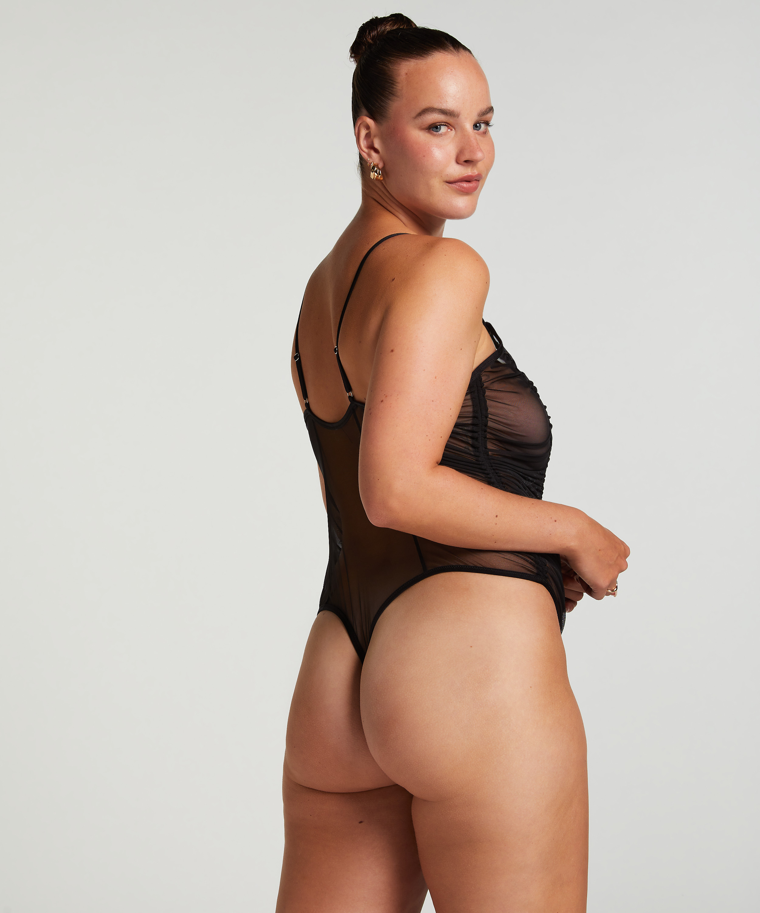 Bodi Vera, Negro, main