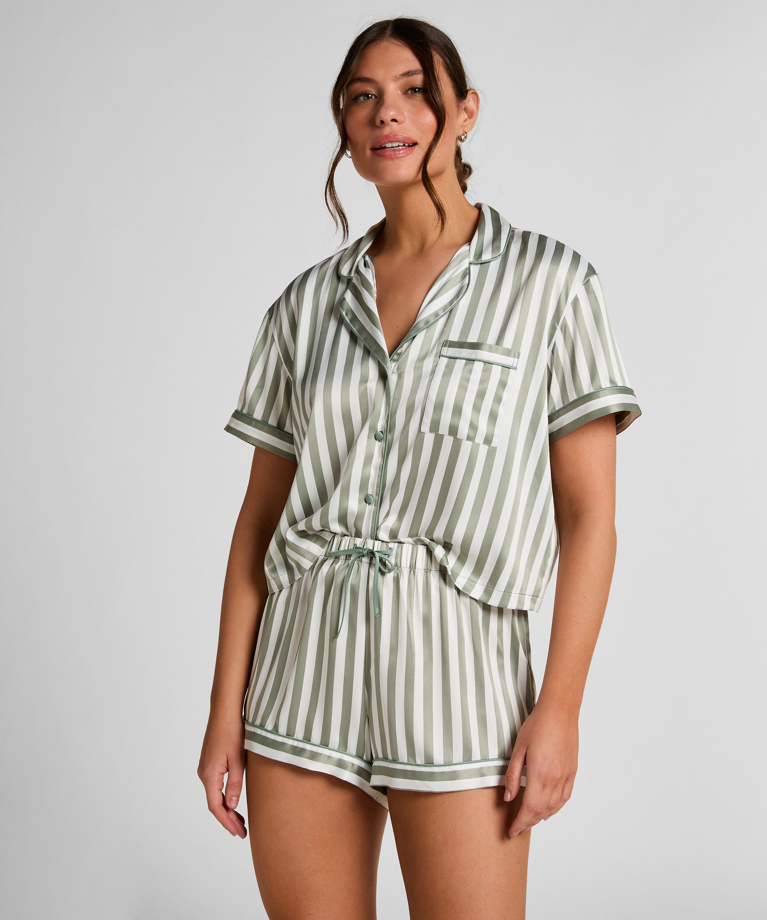 Juego de pijama de satén, Verde Juego de pijama de satén, Verde