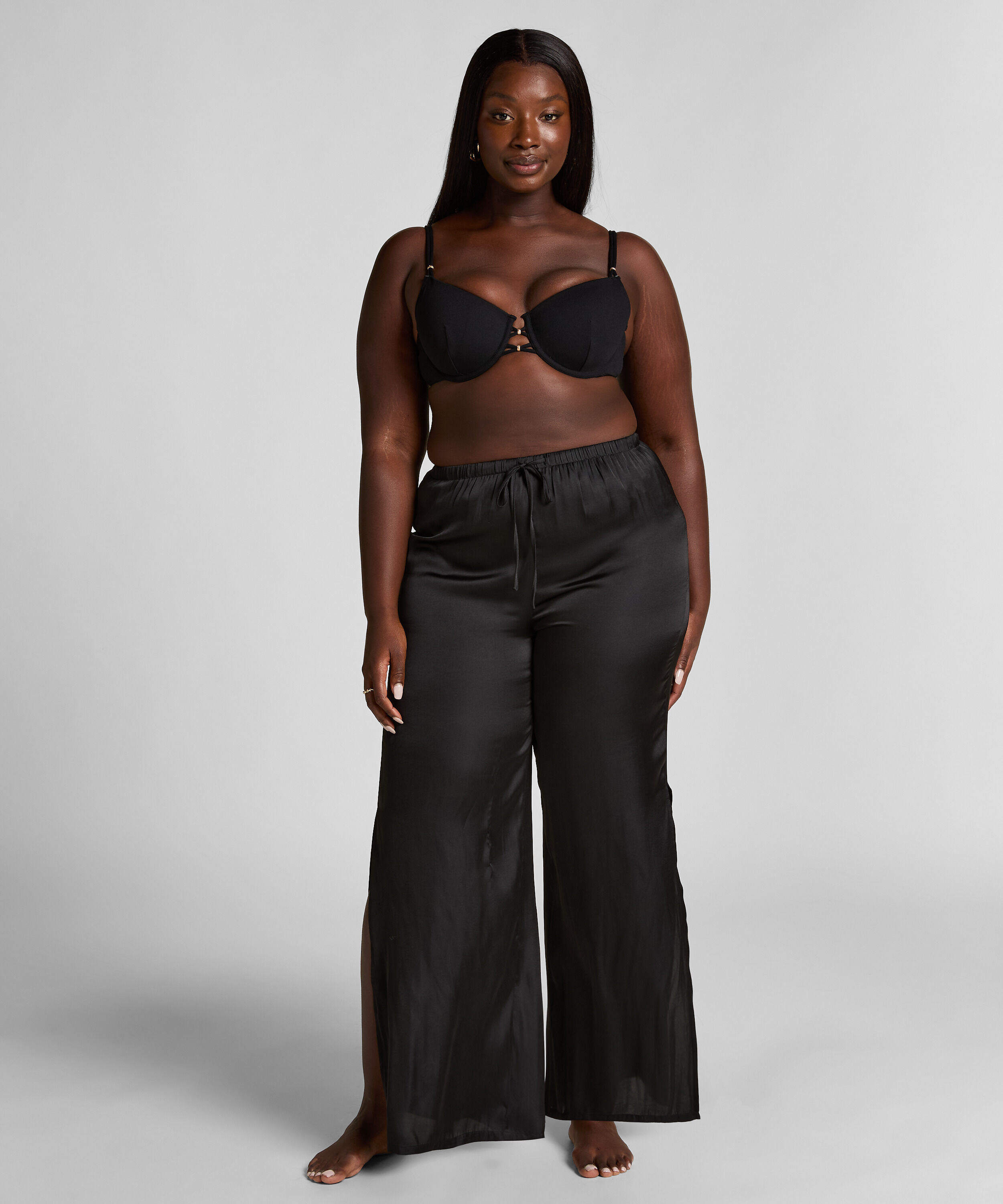 Pantalón satinado para playa