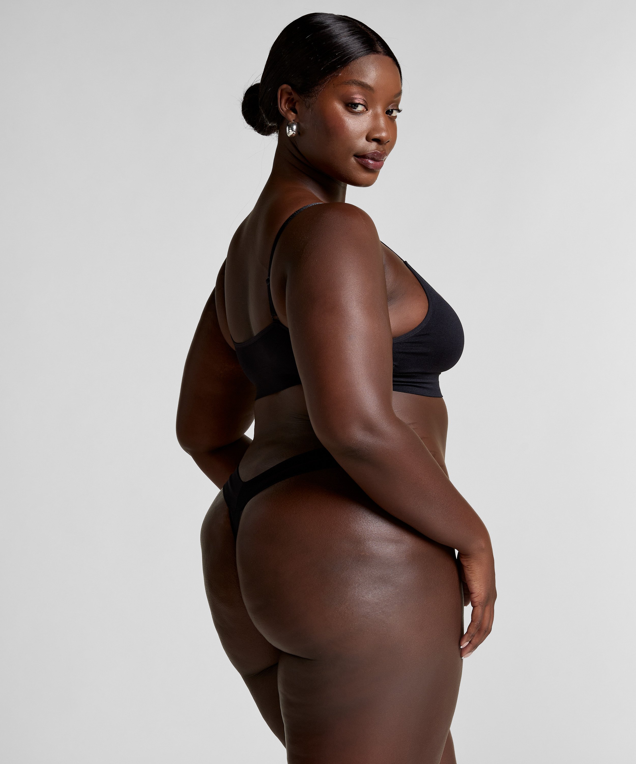 Tanga Dide, Negro, main