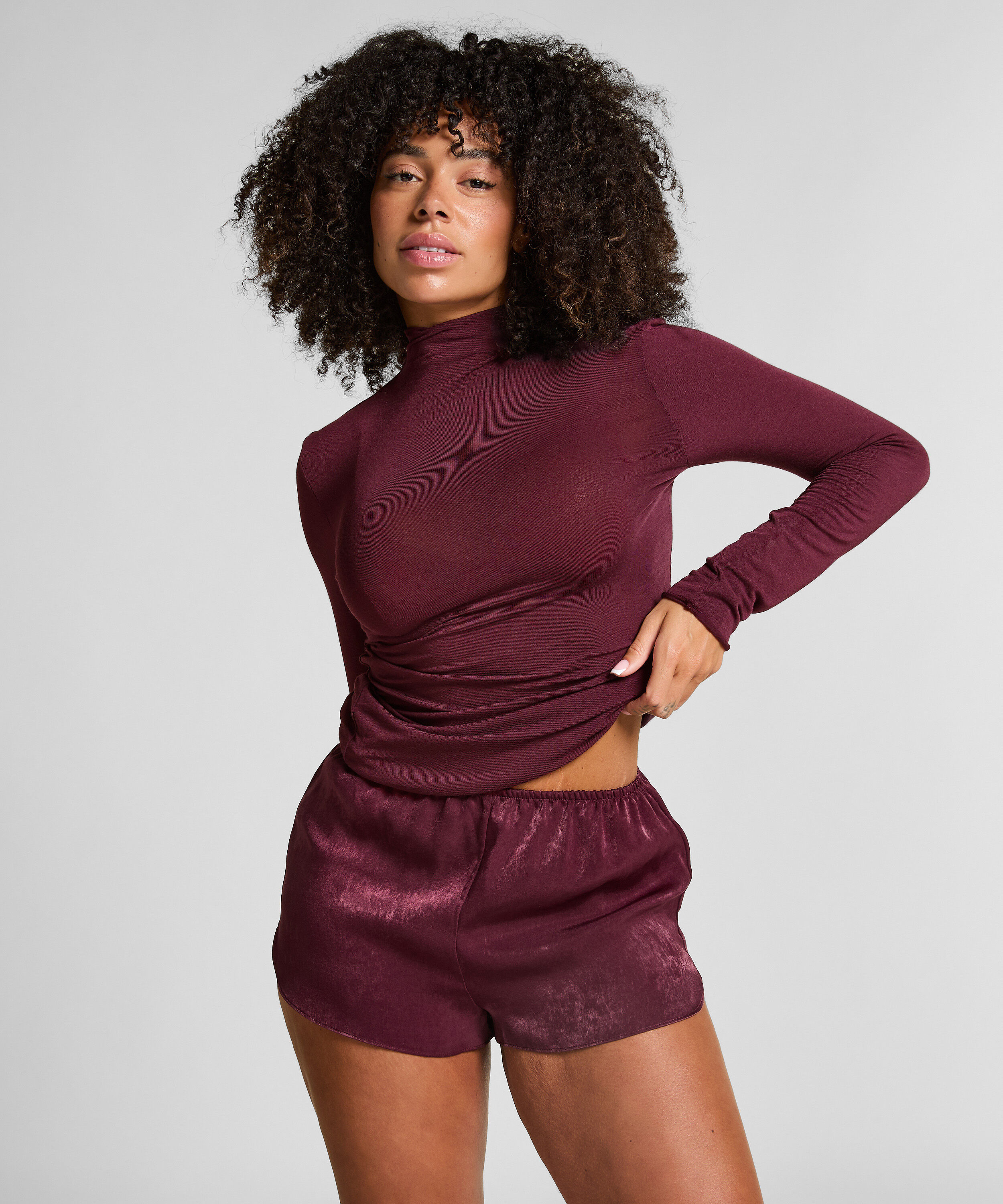 Short de sat&eacute;n Minimal, Morado