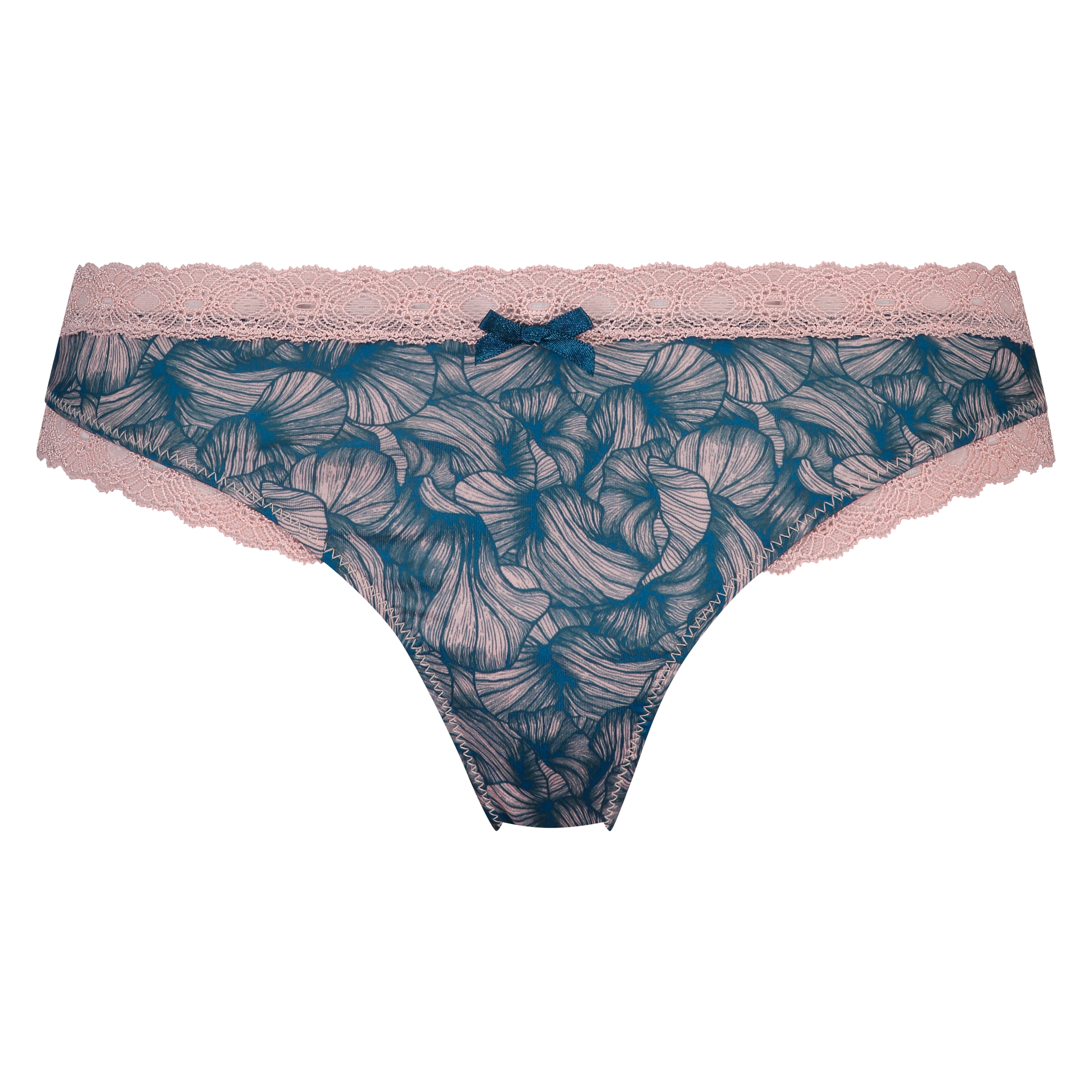 Tanga Ciara, Rosa, main