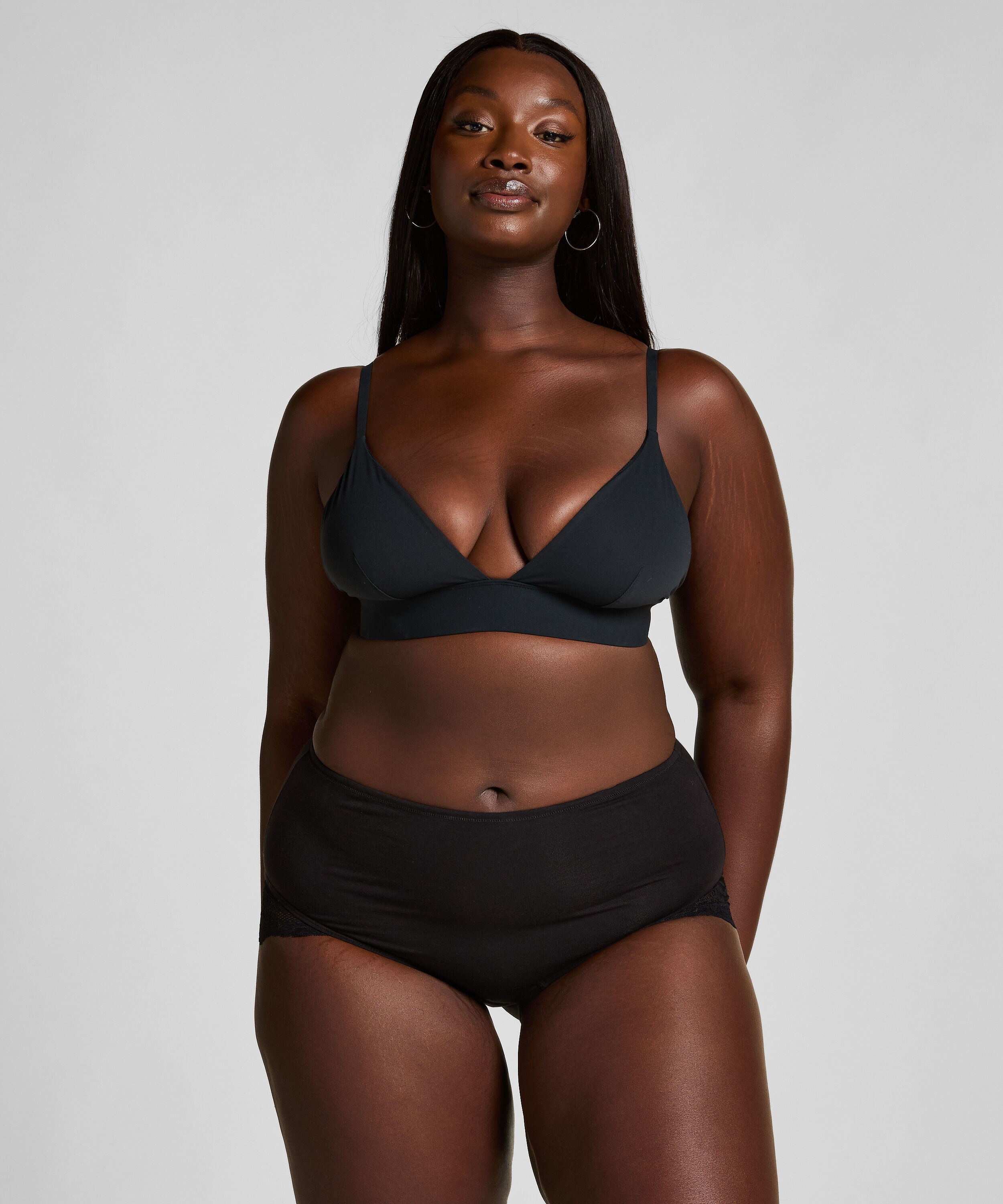 Superslip maxi de encaje, Negro